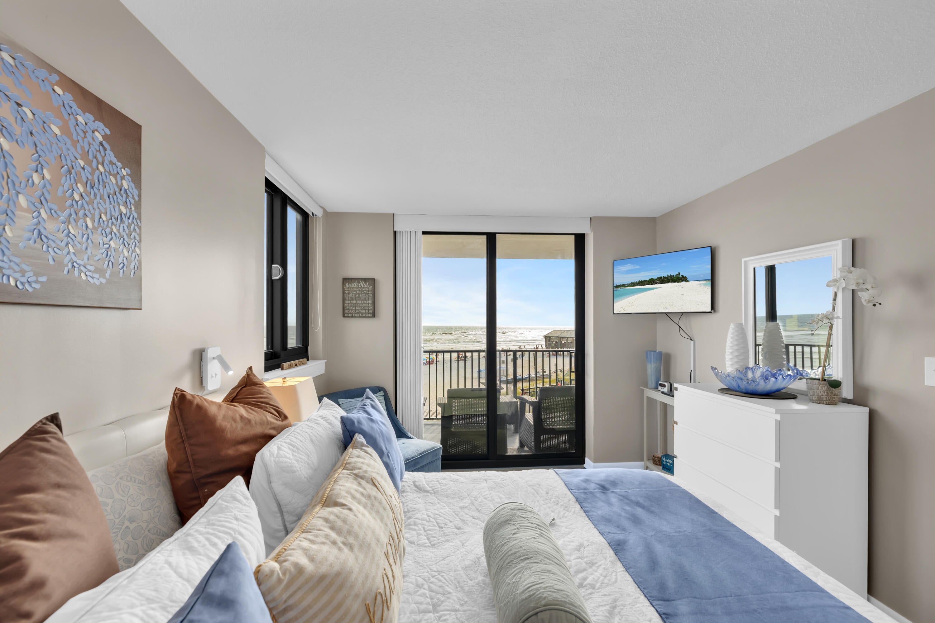 SUNBIRD CONDO - Residential