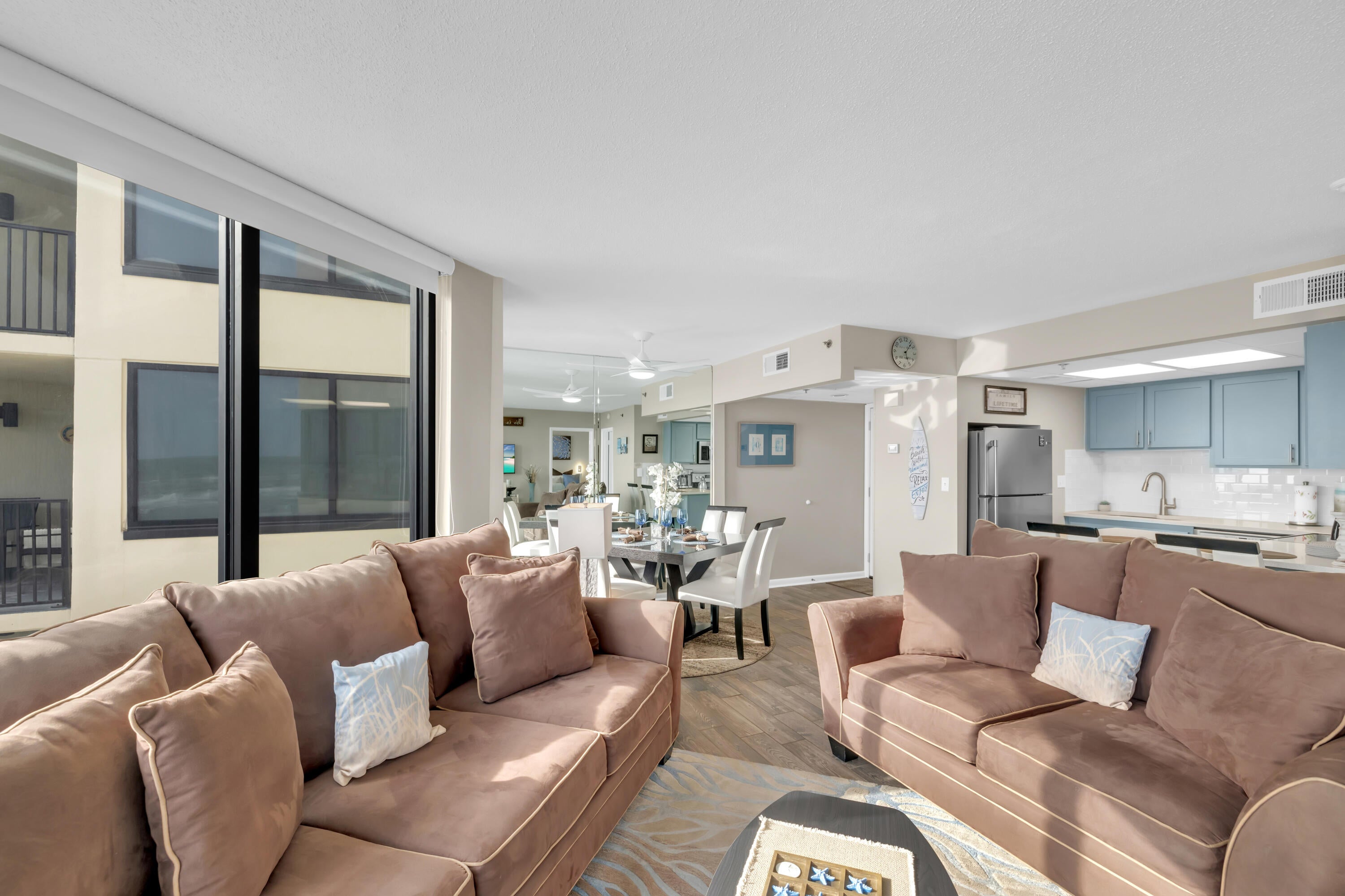 SUNBIRD CONDO - Residential
