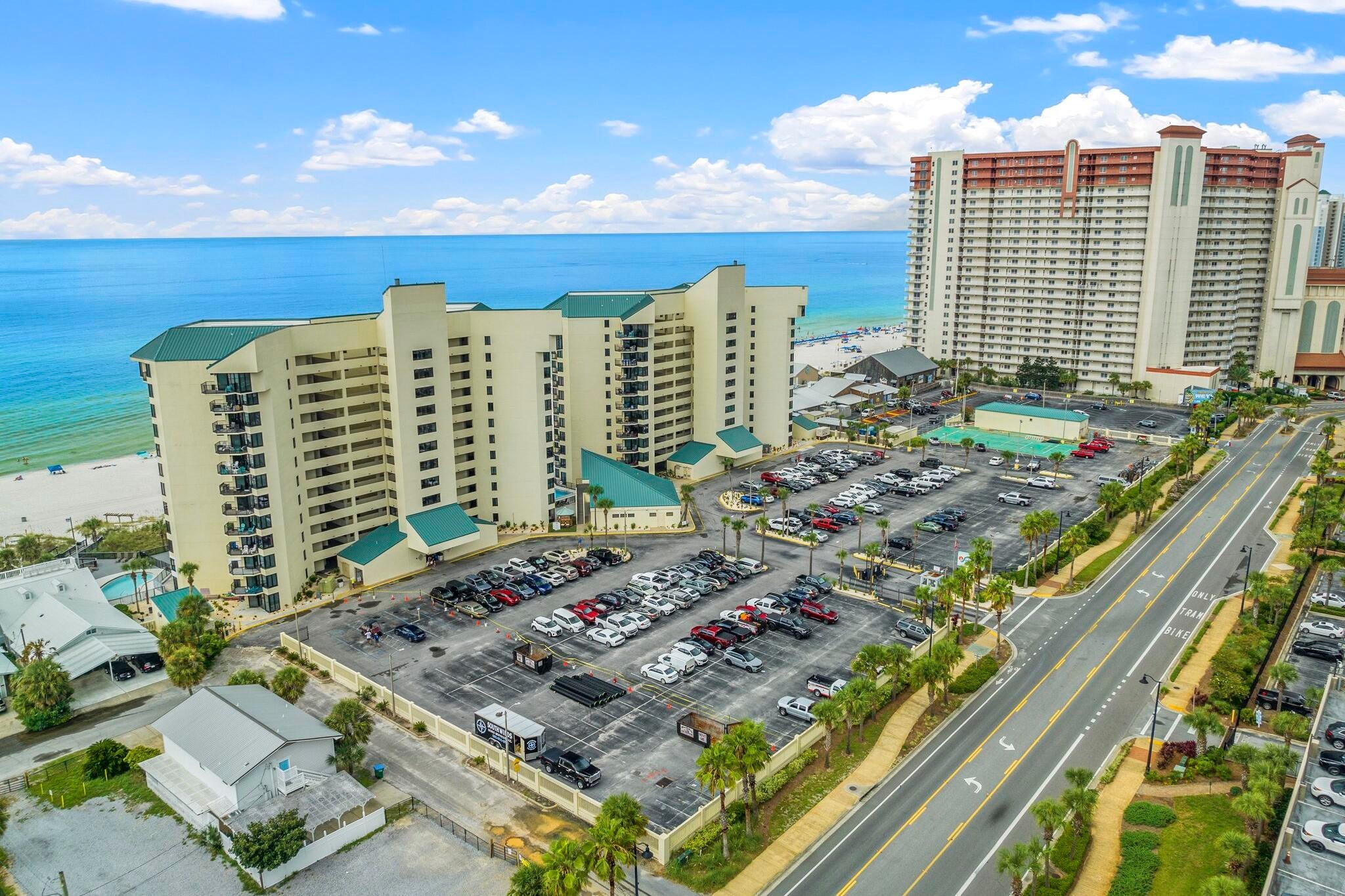SUNBIRD CONDO - Residential