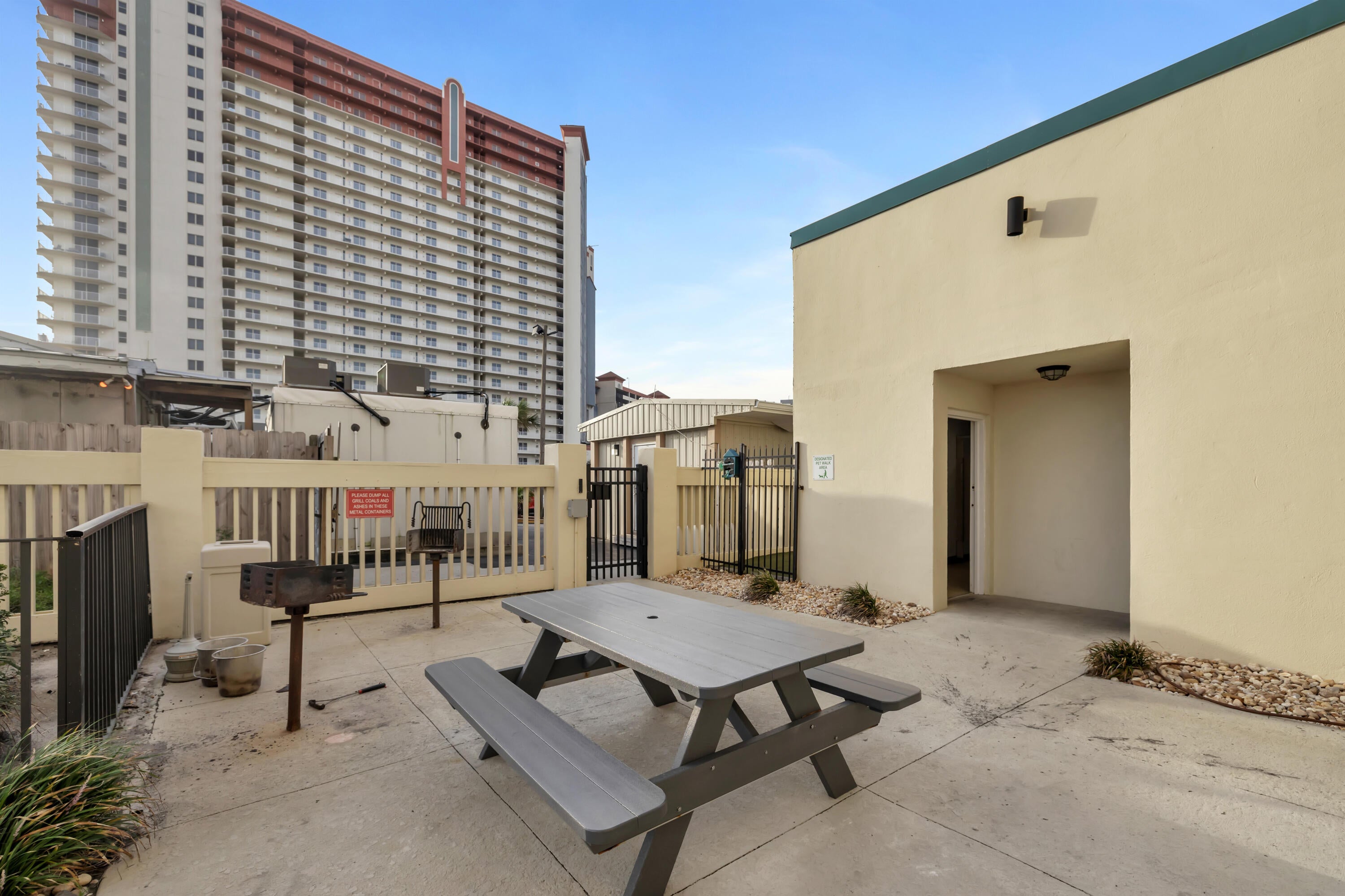 SUNBIRD CONDO - Residential