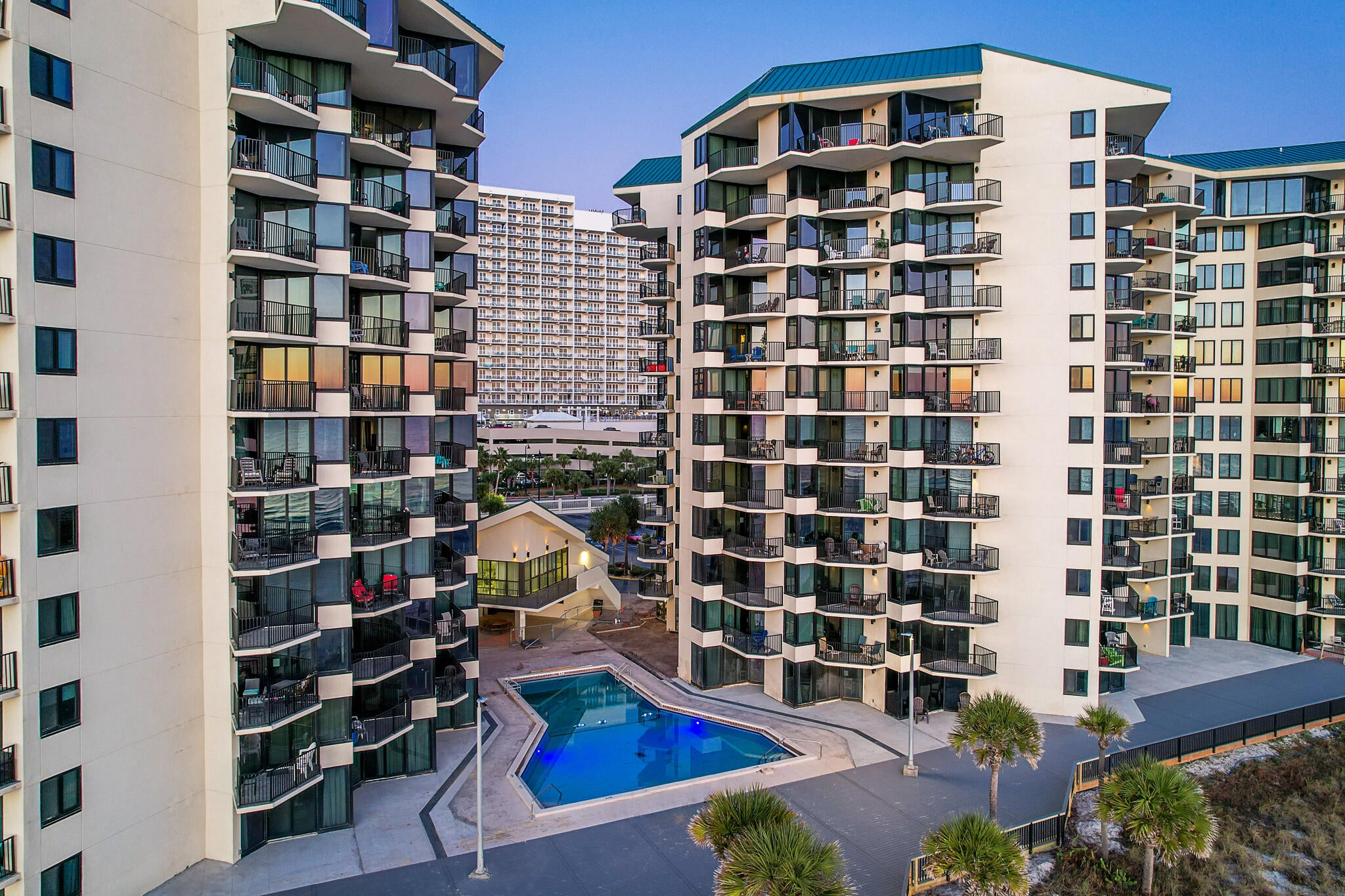 SUNBIRD CONDO - Residential