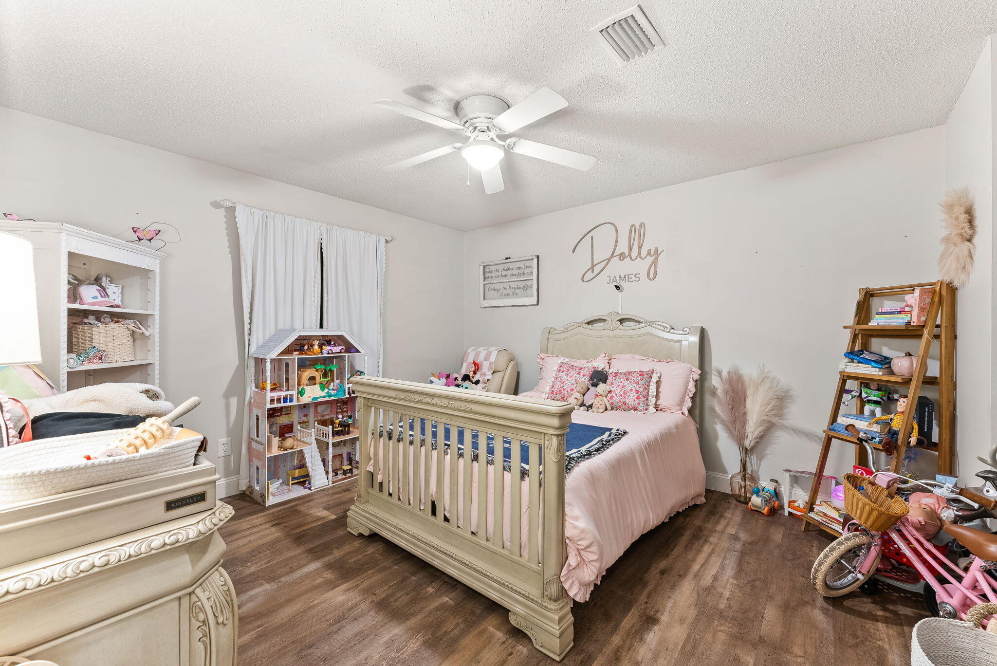 HUNTINGDON ESTATES UNIT 1 - Residential