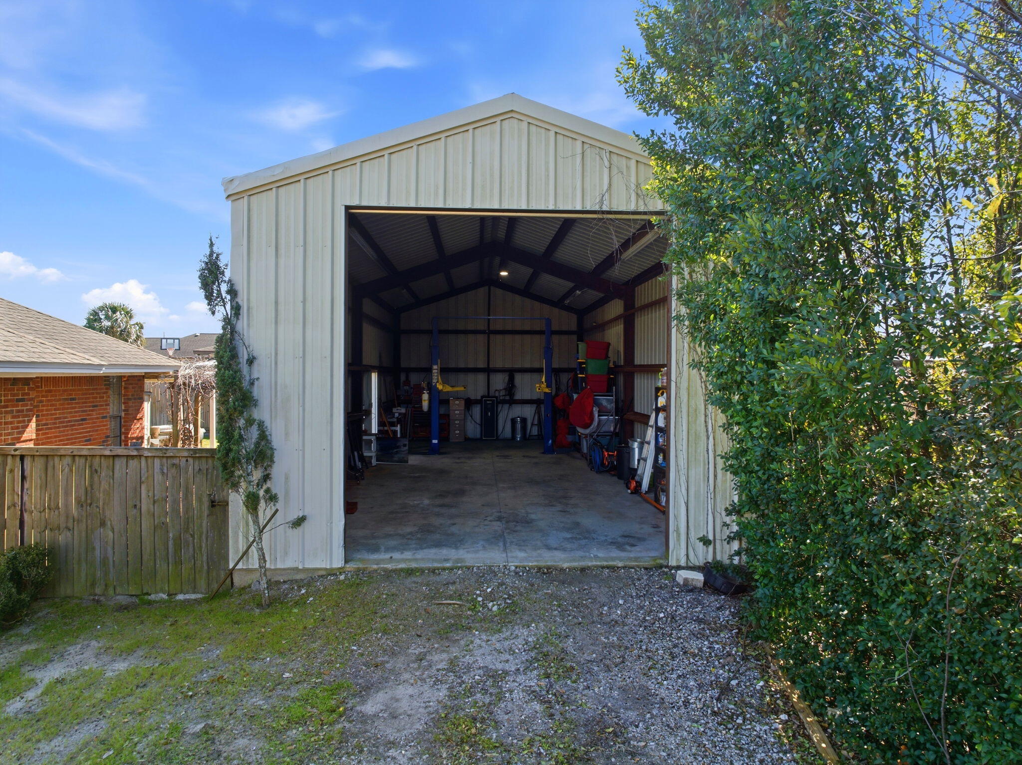 HUNTINGDON ESTATES UNIT 1 - Residential