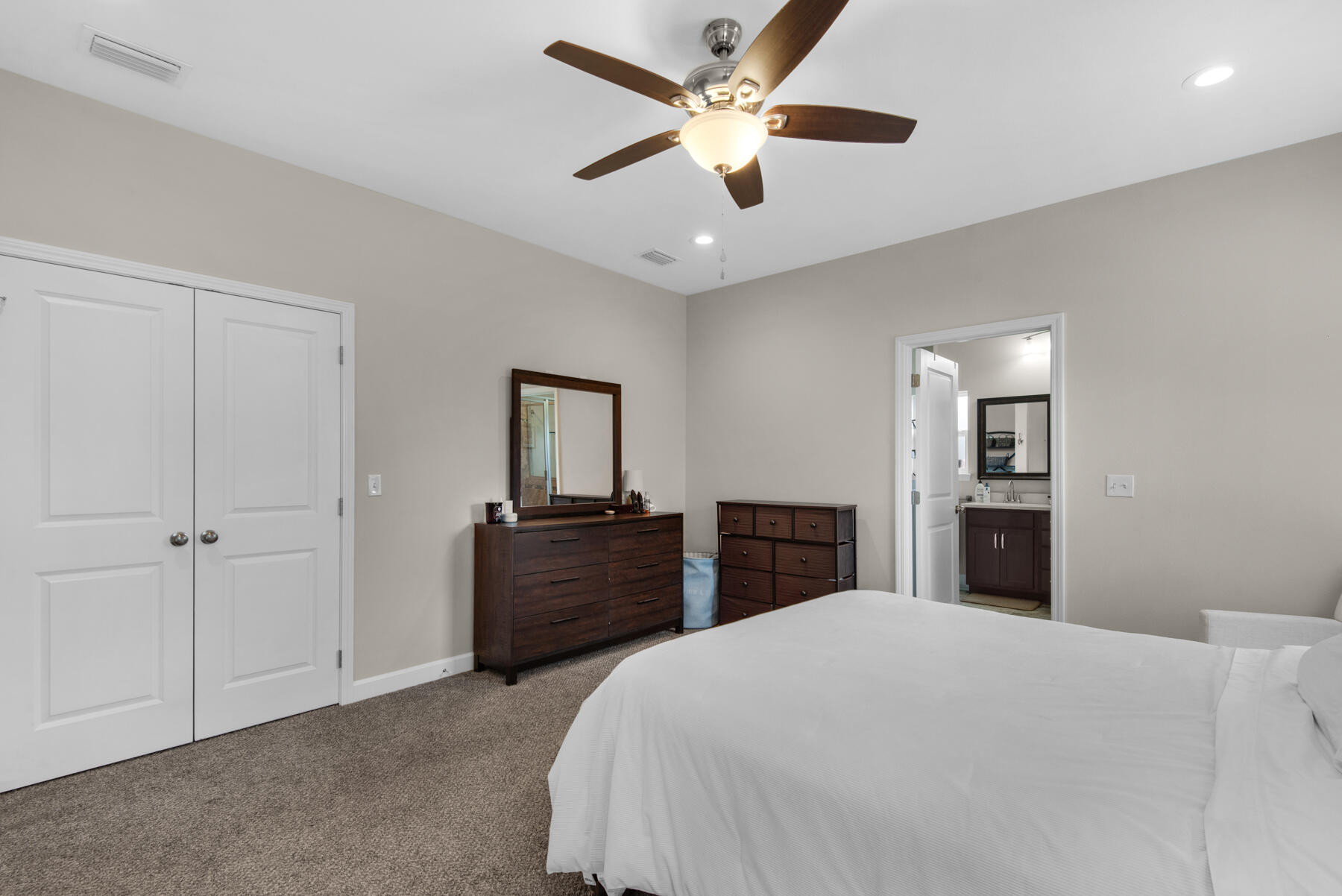 CASA LOMA - Residential Lease