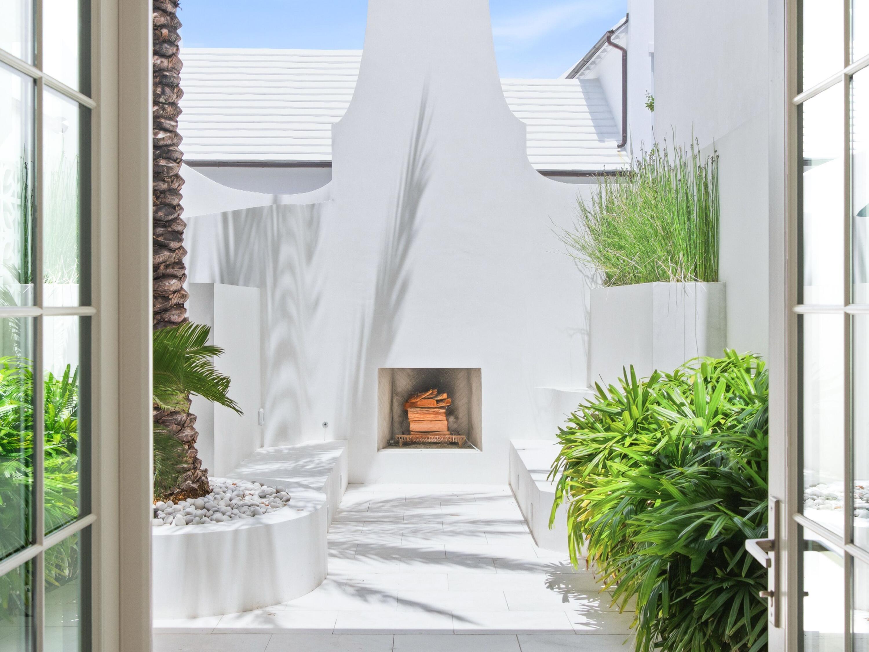 ALYS BEACH - Residential