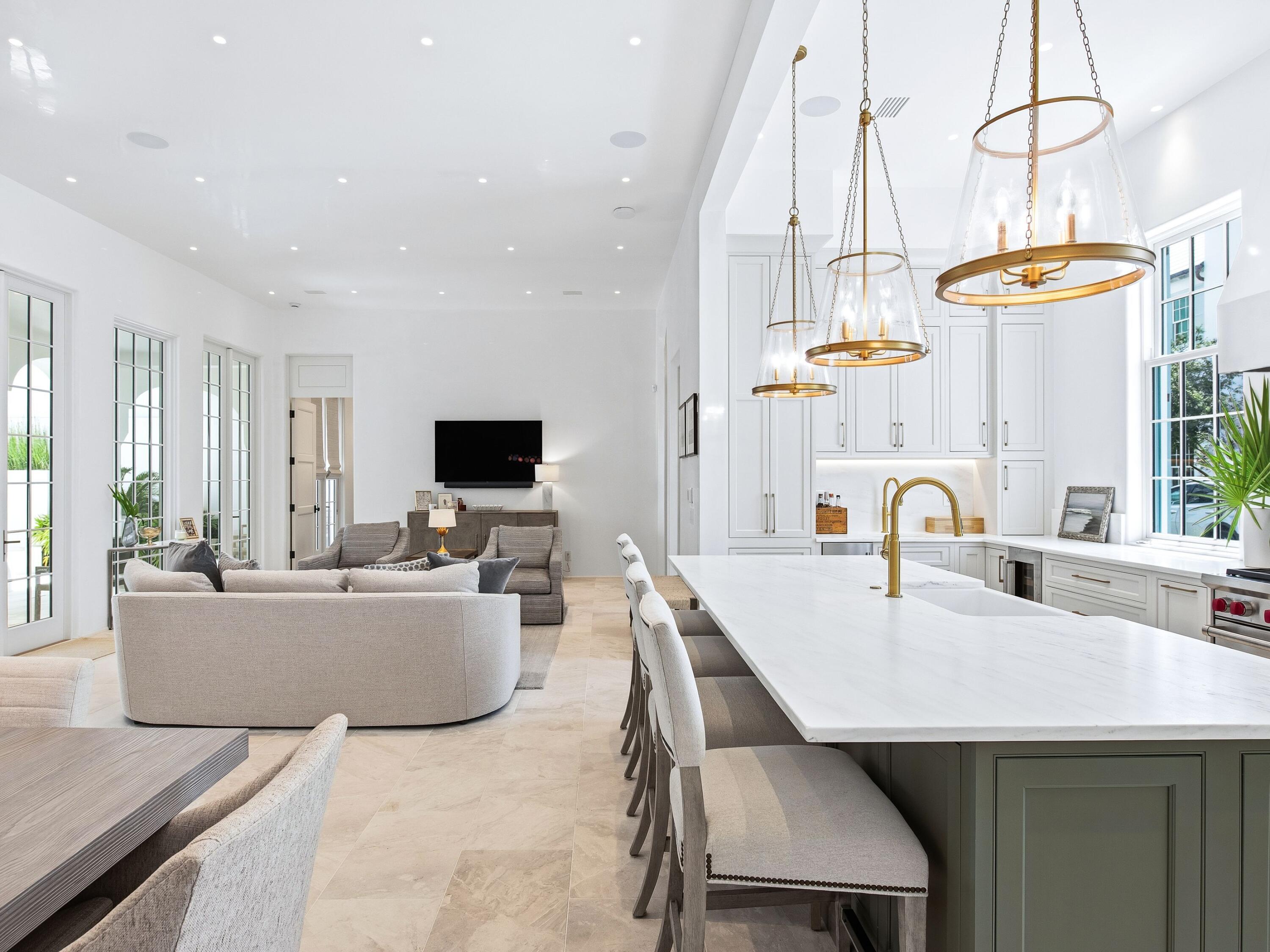 ALYS BEACH - Residential