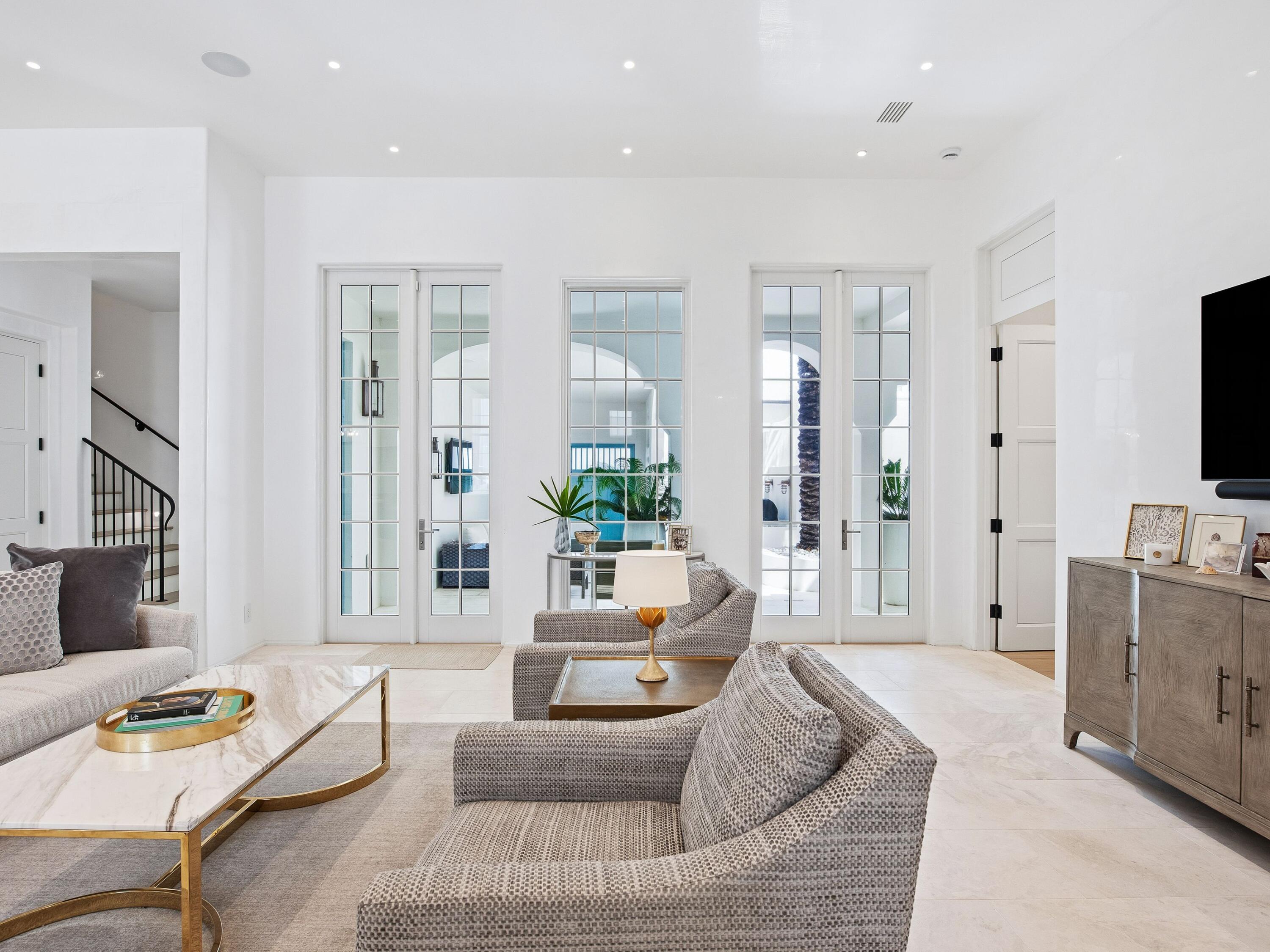 ALYS BEACH - Residential
