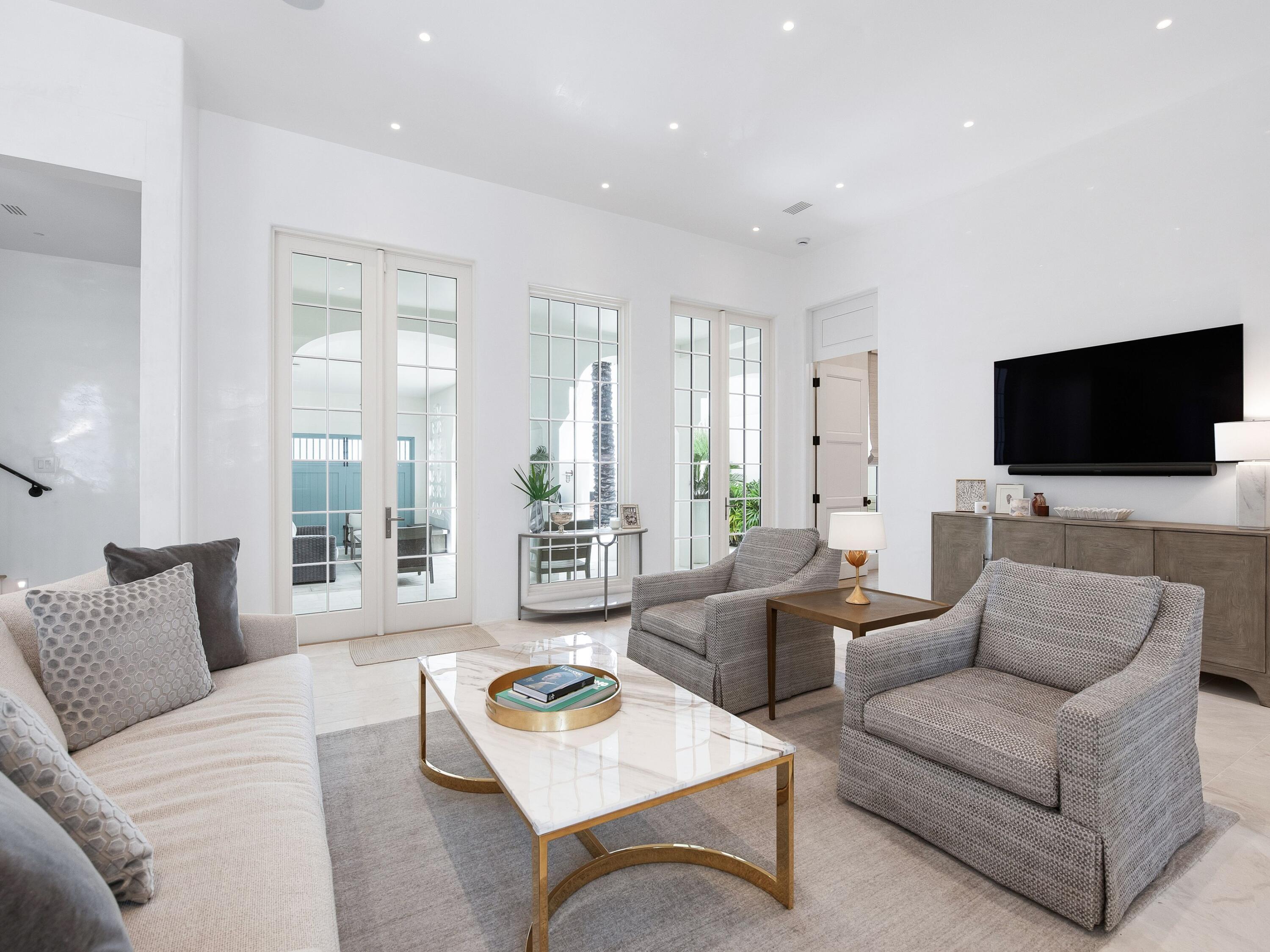 ALYS BEACH - Residential