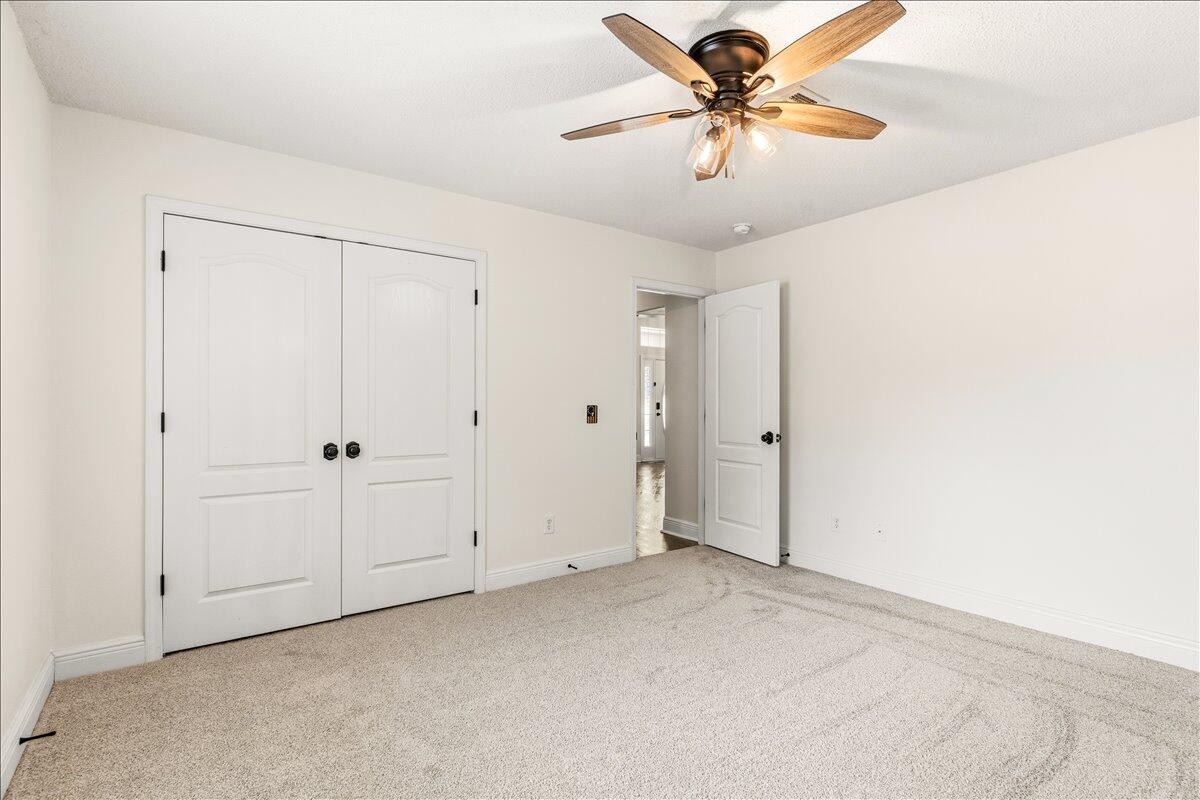FOX VALLEY - Residential