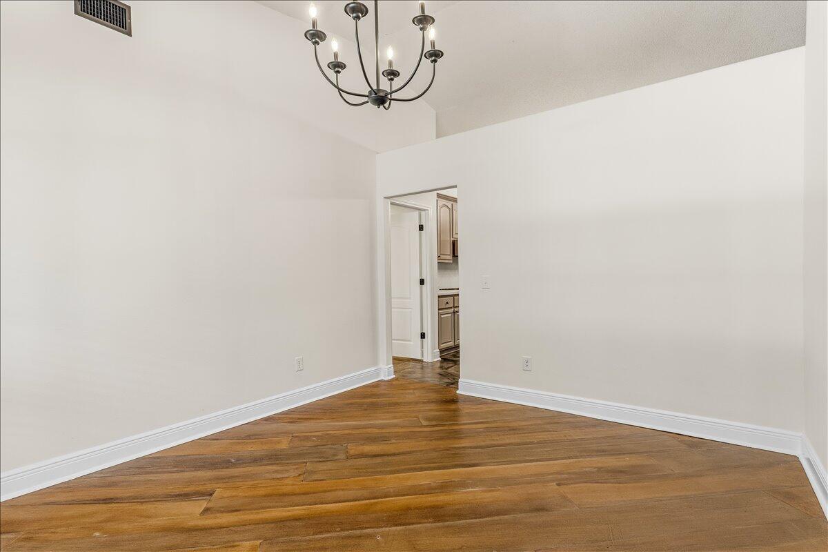 FOX VALLEY - Residential