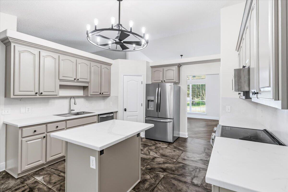 FOX VALLEY - Residential