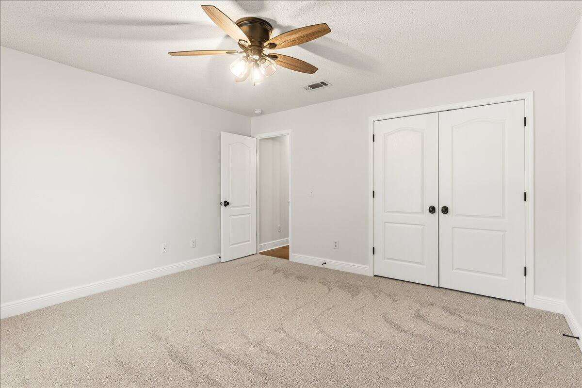 FOX VALLEY - Residential