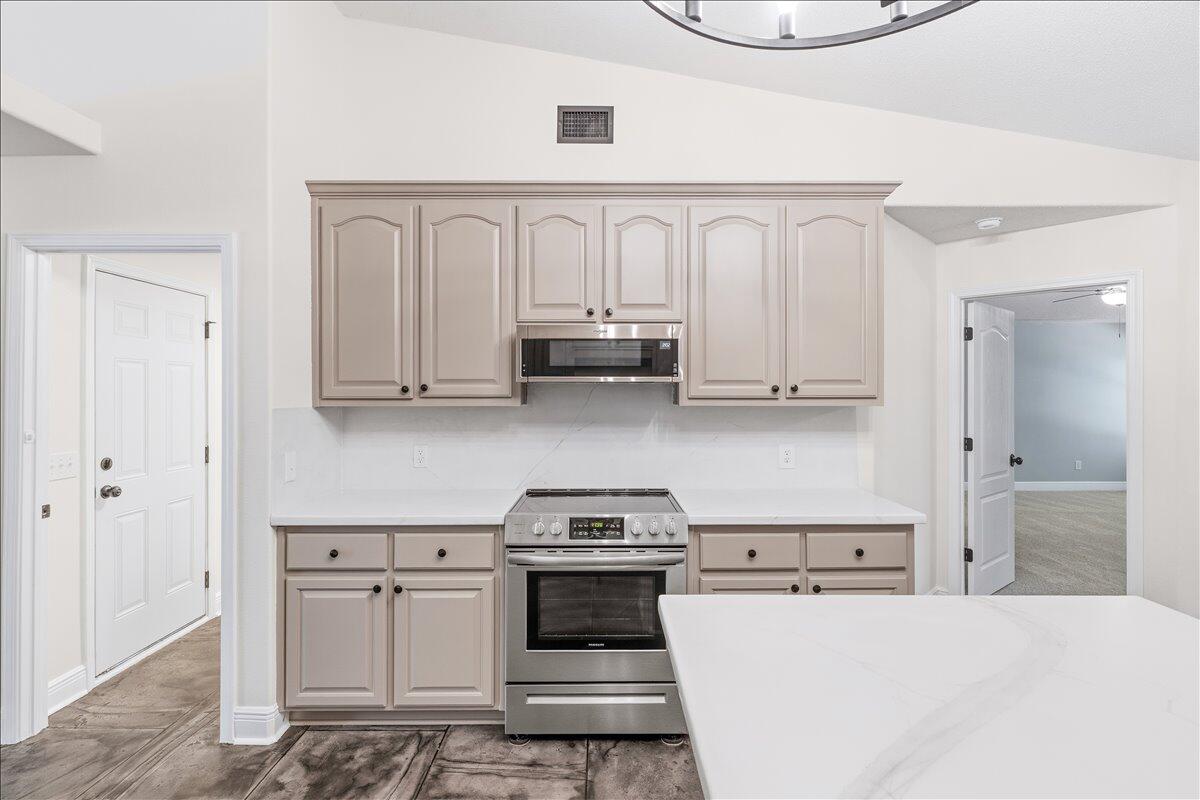 FOX VALLEY - Residential