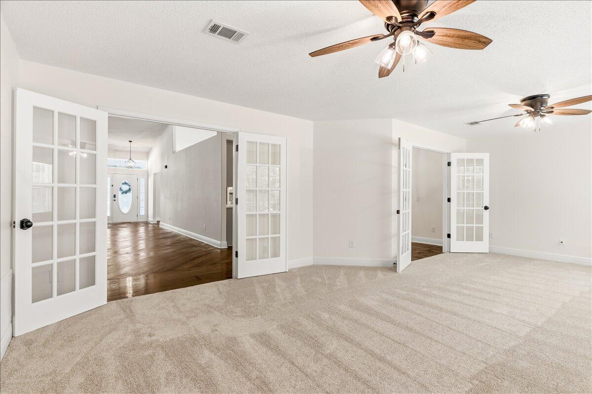 FOX VALLEY - Residential