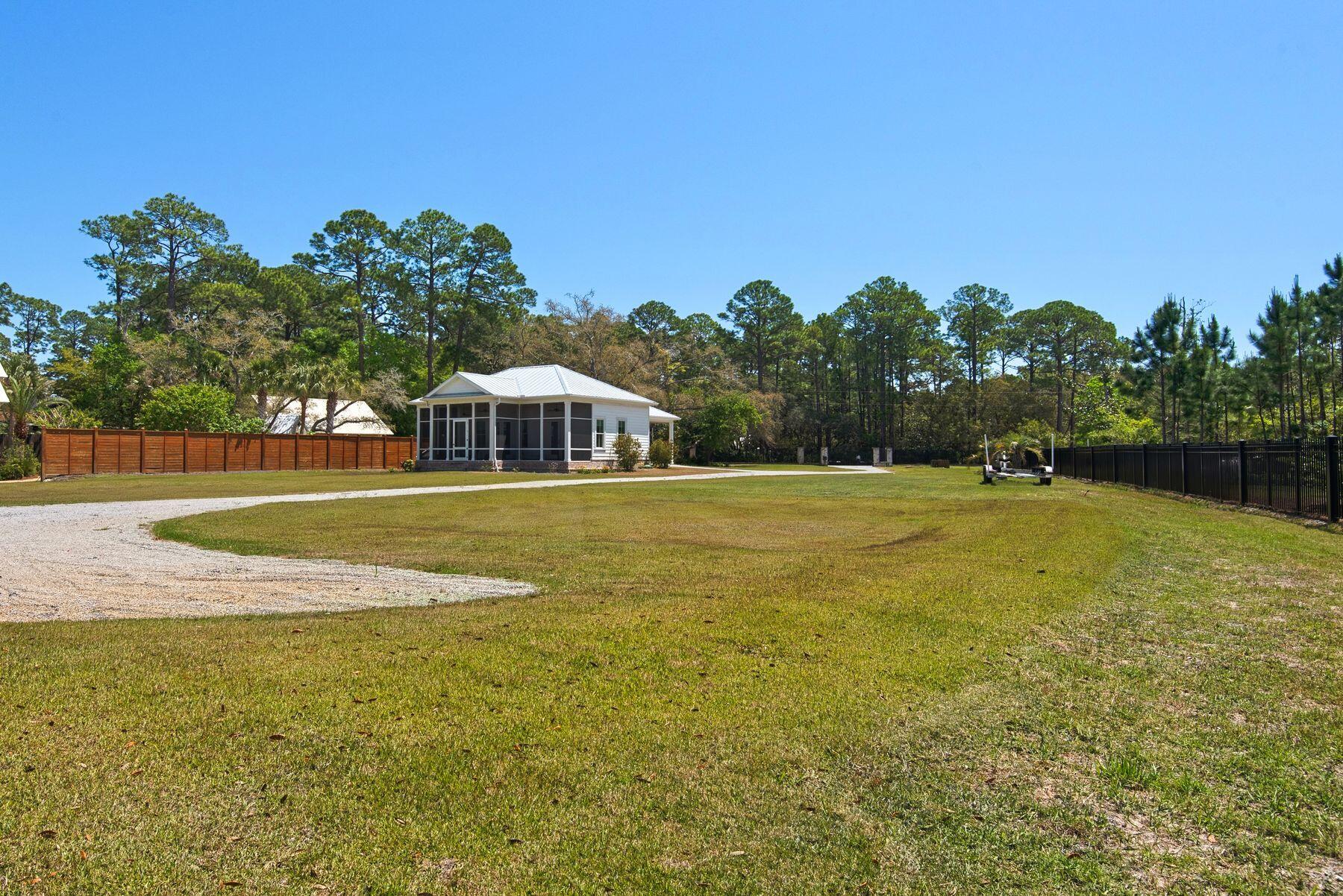 HEWETT BAYOU - Residential