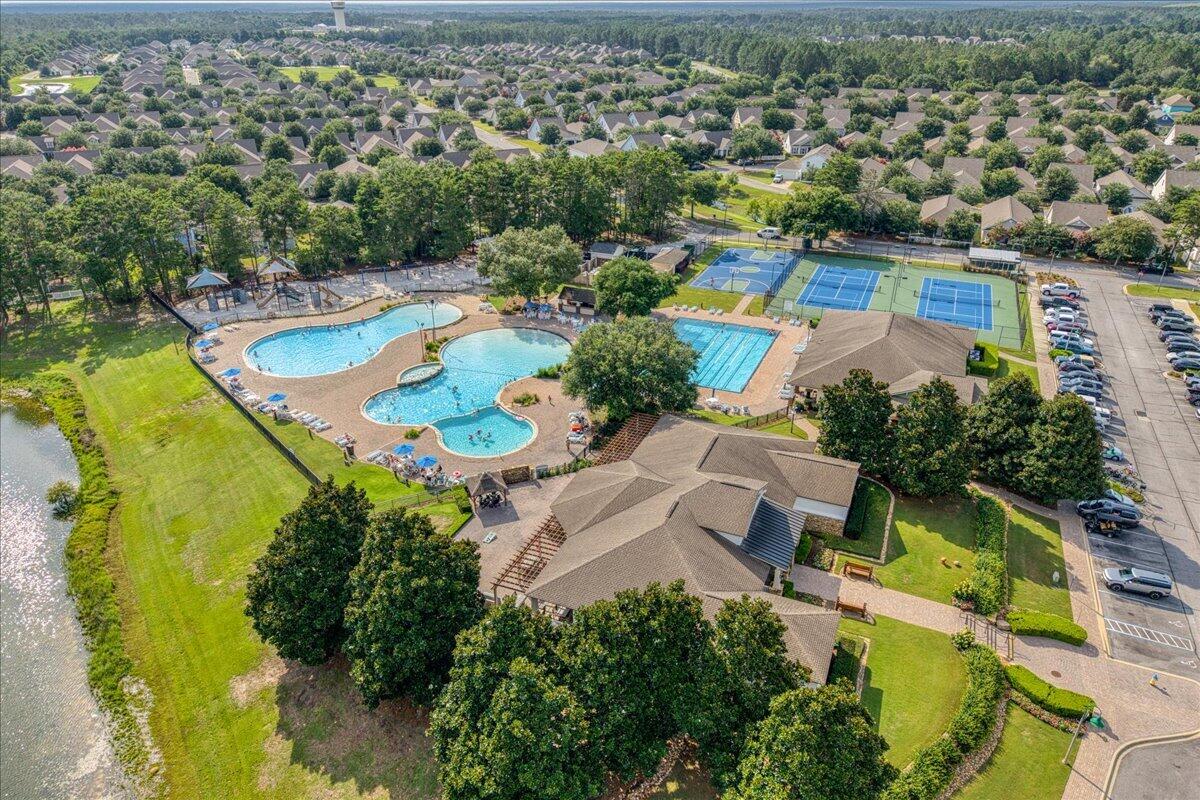 HAMMOCK BAY - Residential
