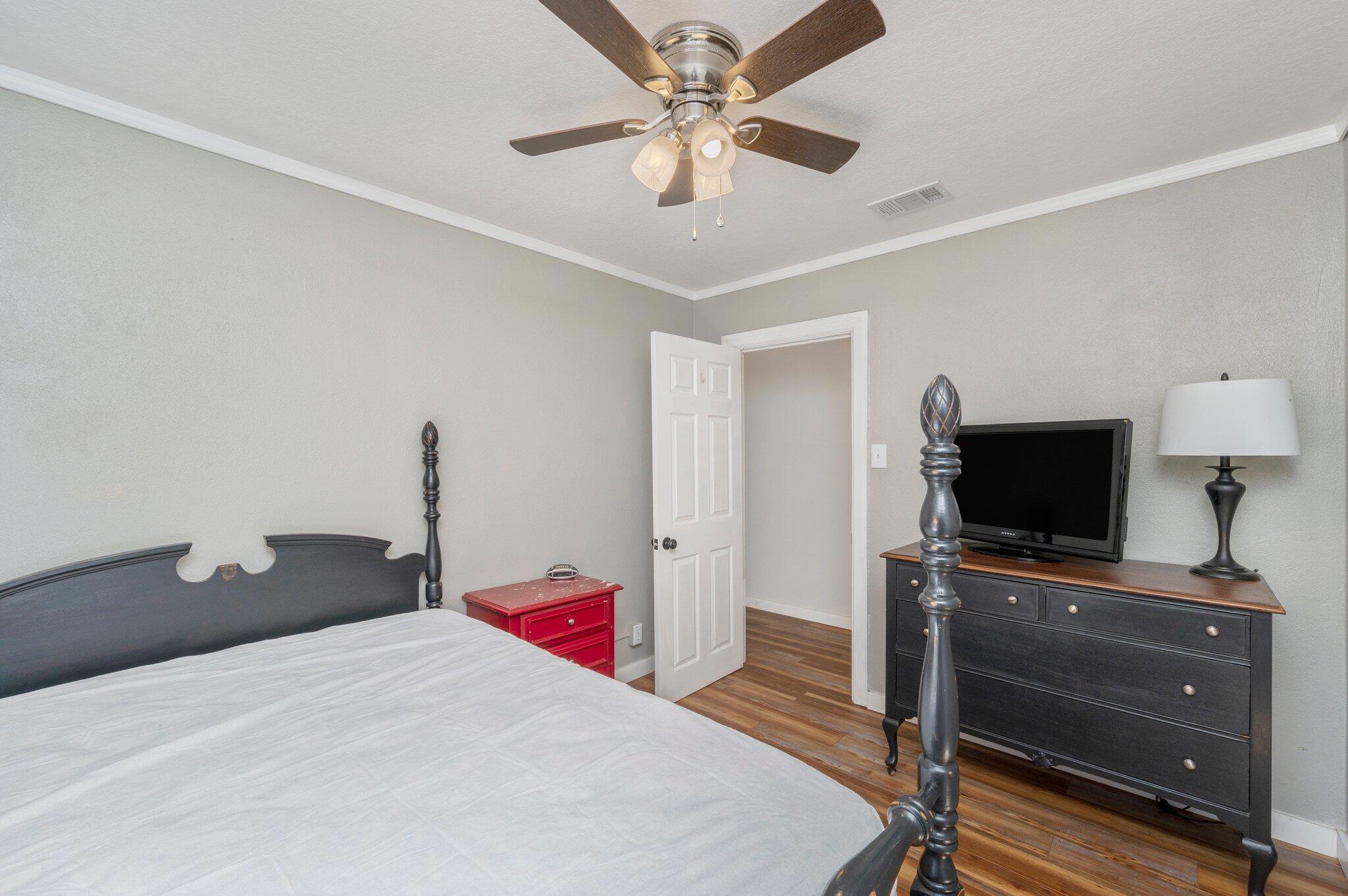 METES & BOUNDS - Residential Lease