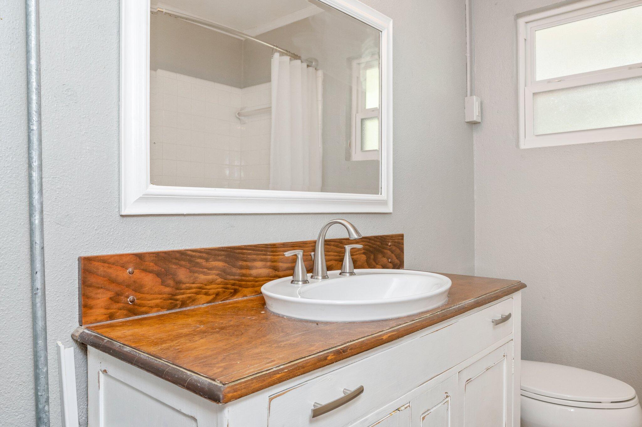 METES & BOUNDS - Residential Lease