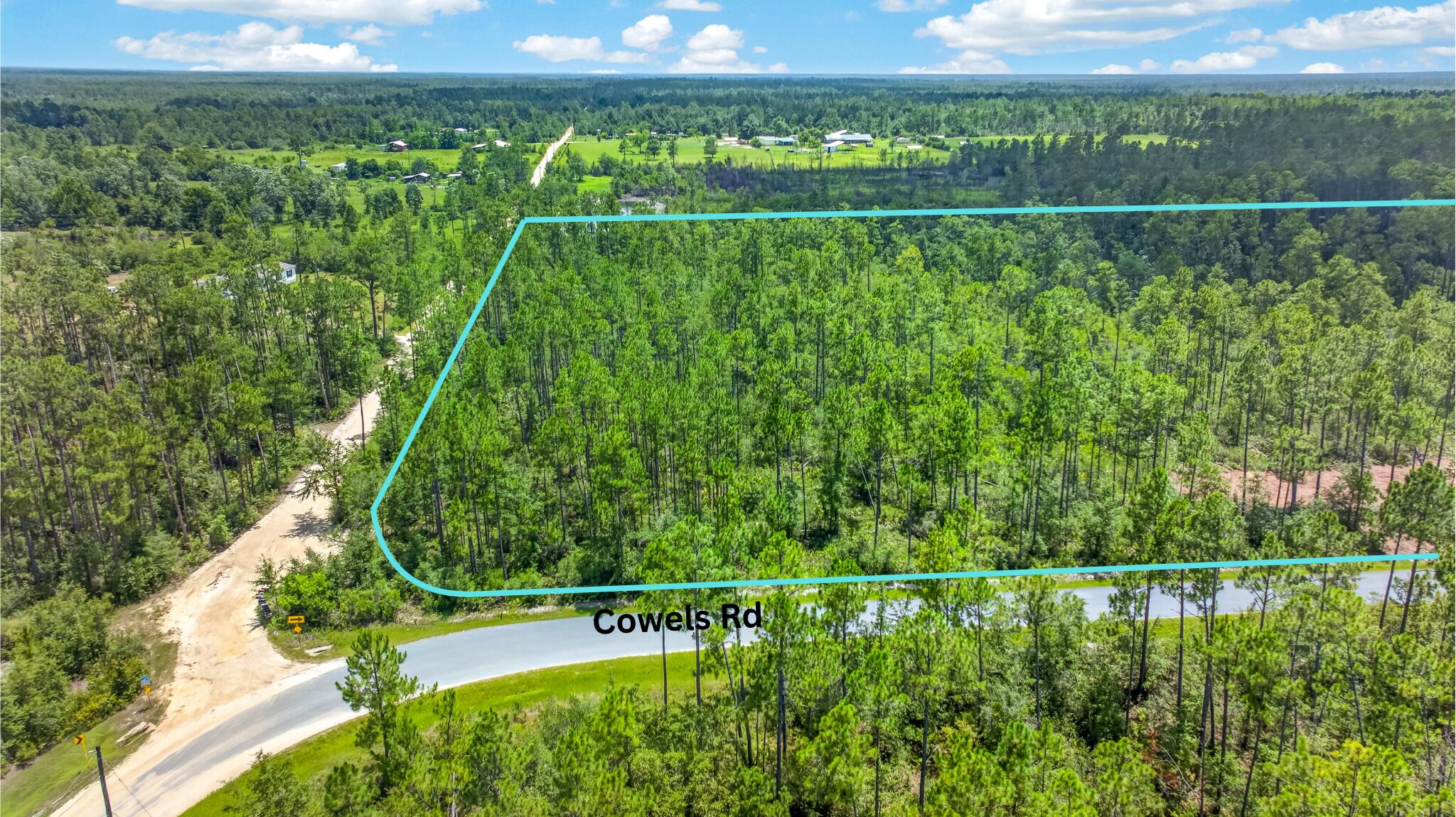 NO RECORDED SUBDIVISION - Land