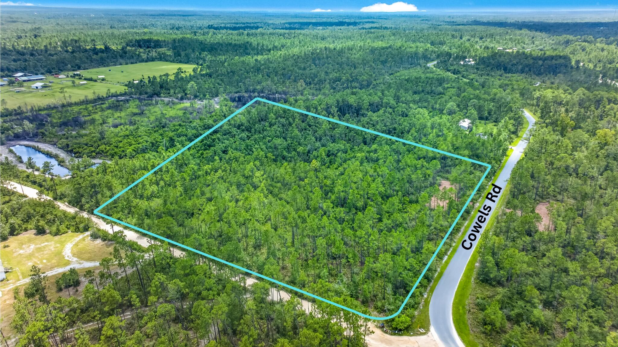 NO RECORDED SUBDIVISION - Land