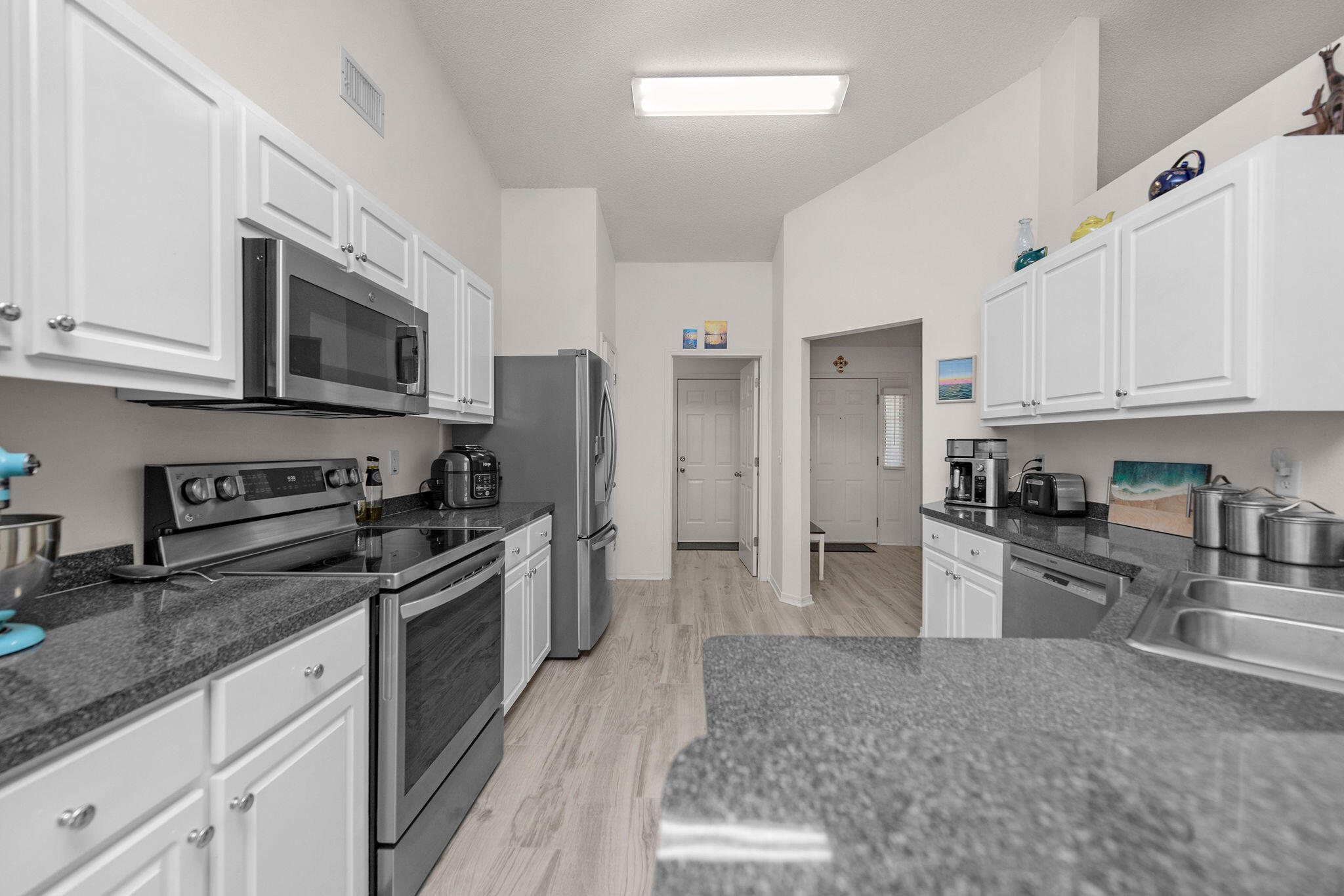 HAMPTON RIDGE ESTATES - Residential