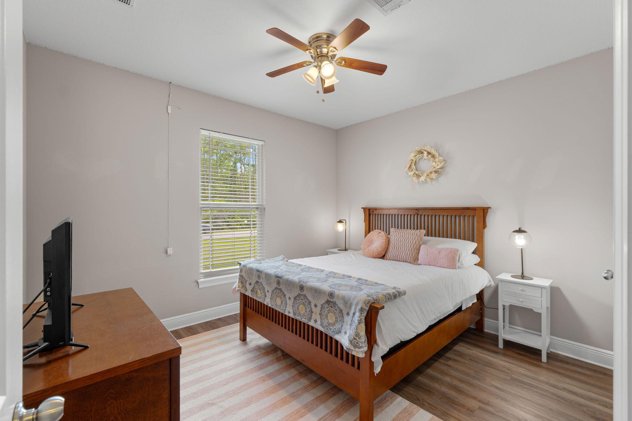 HOLLEY BY THE SEA - Residential