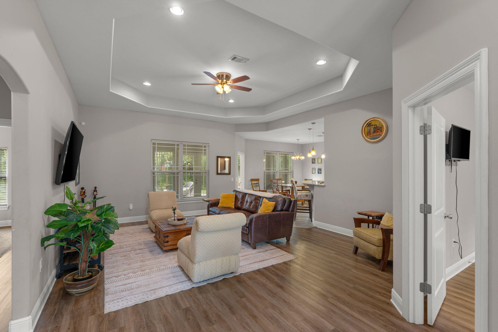 HOLLEY BY THE SEA - Residential