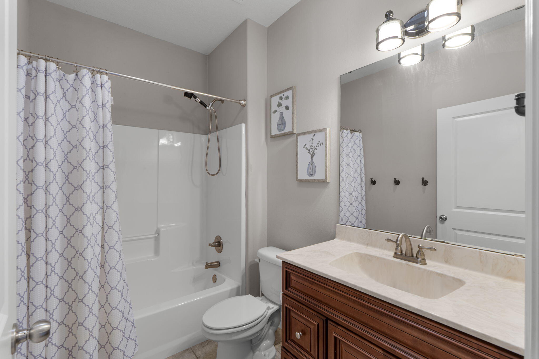 HOLLEY BY THE SEA - Residential