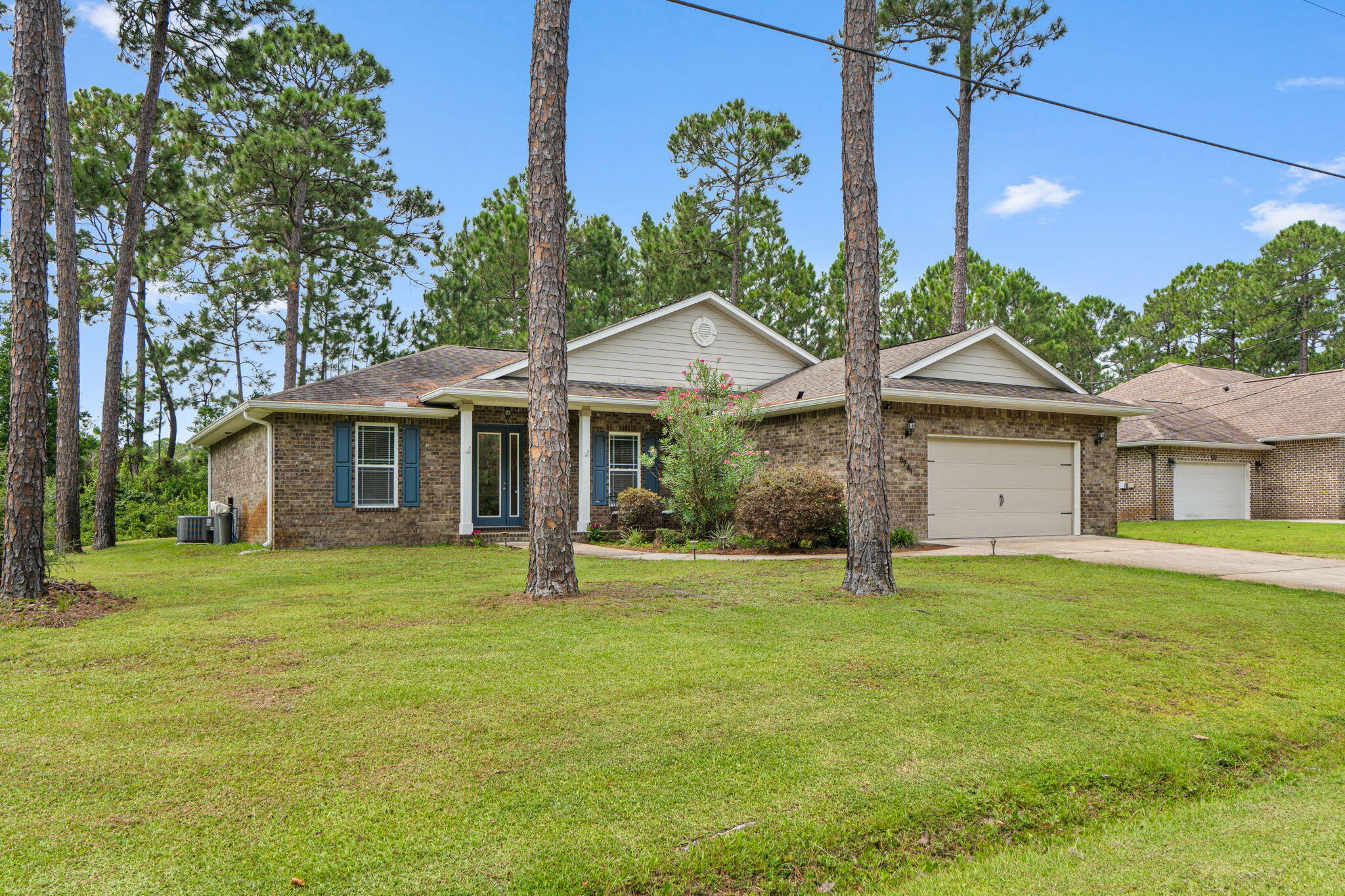 HOLLEY BY THE SEA - Residential