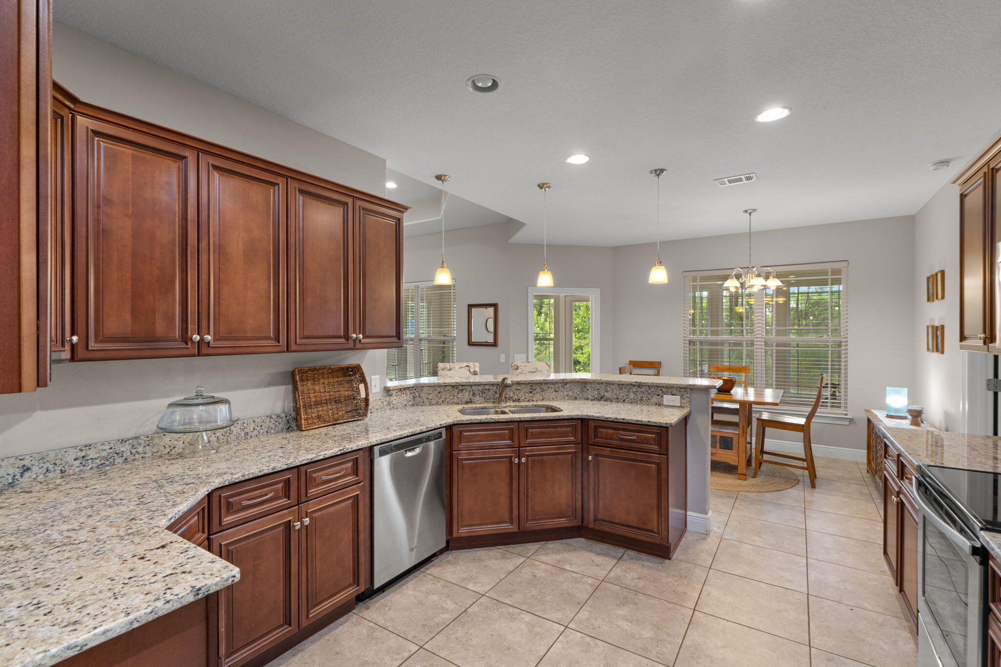 HOLLEY BY THE SEA - Residential