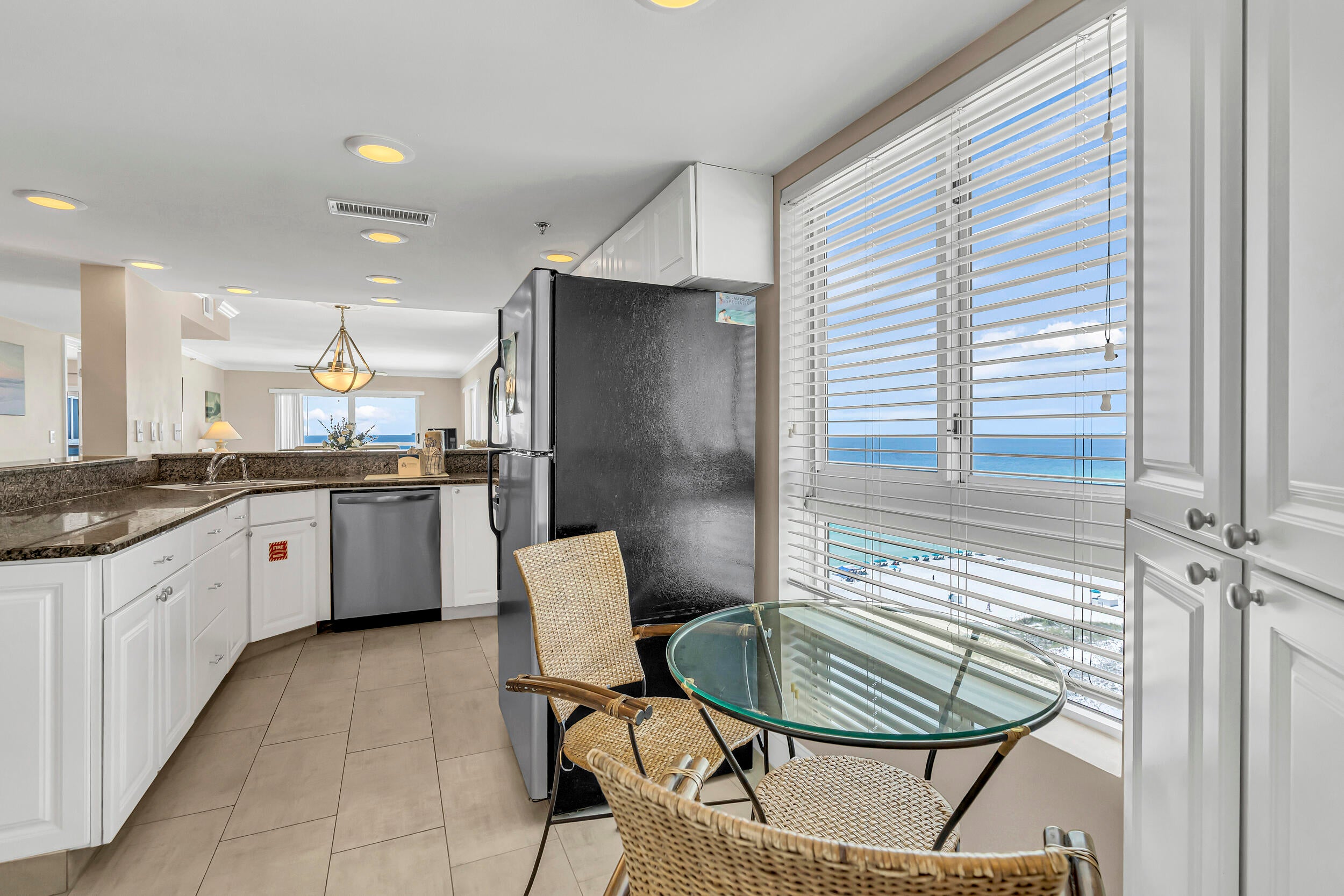 DESTIN TOWERS CONDO - Residential
