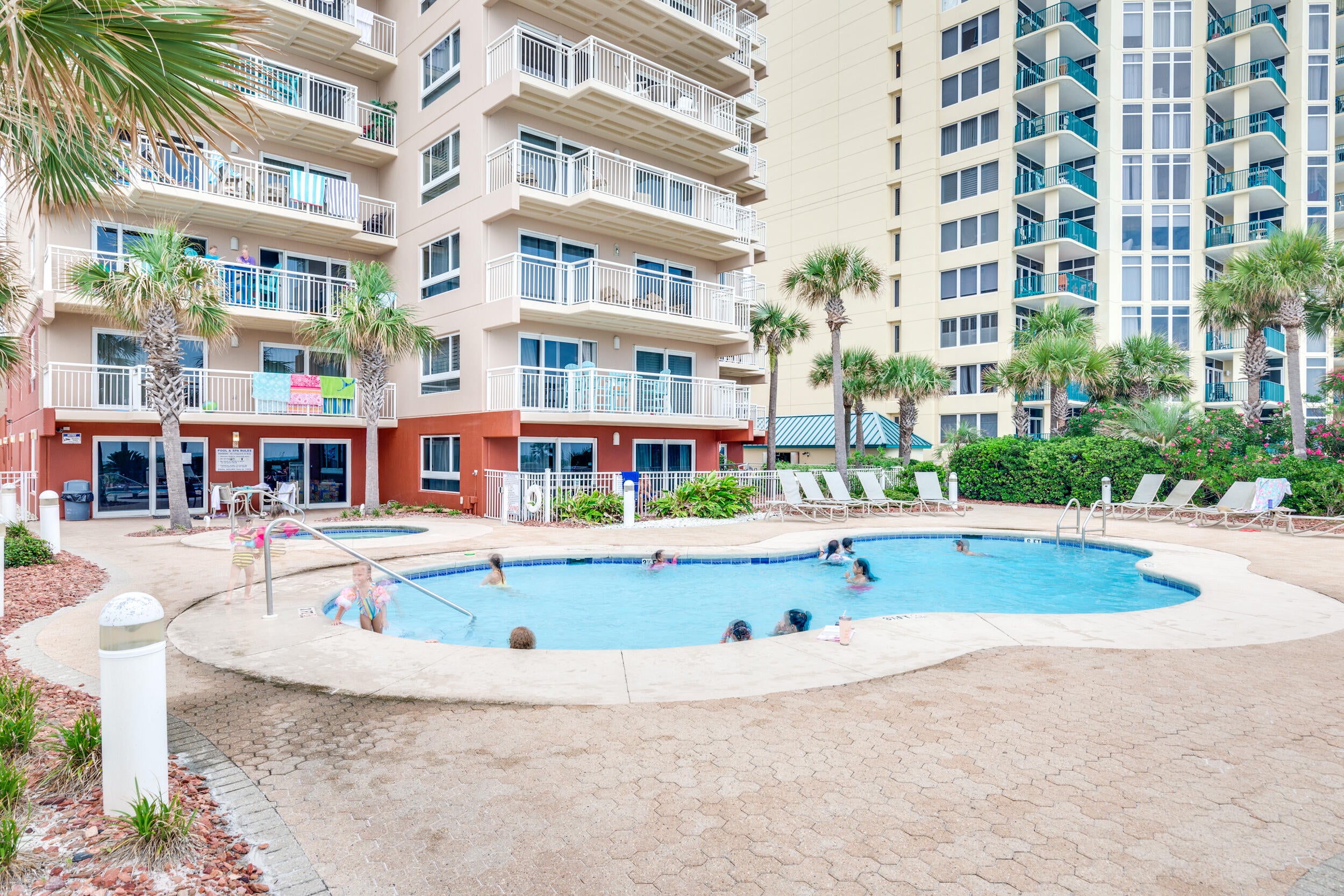 DESTIN TOWERS CONDO - Residential
