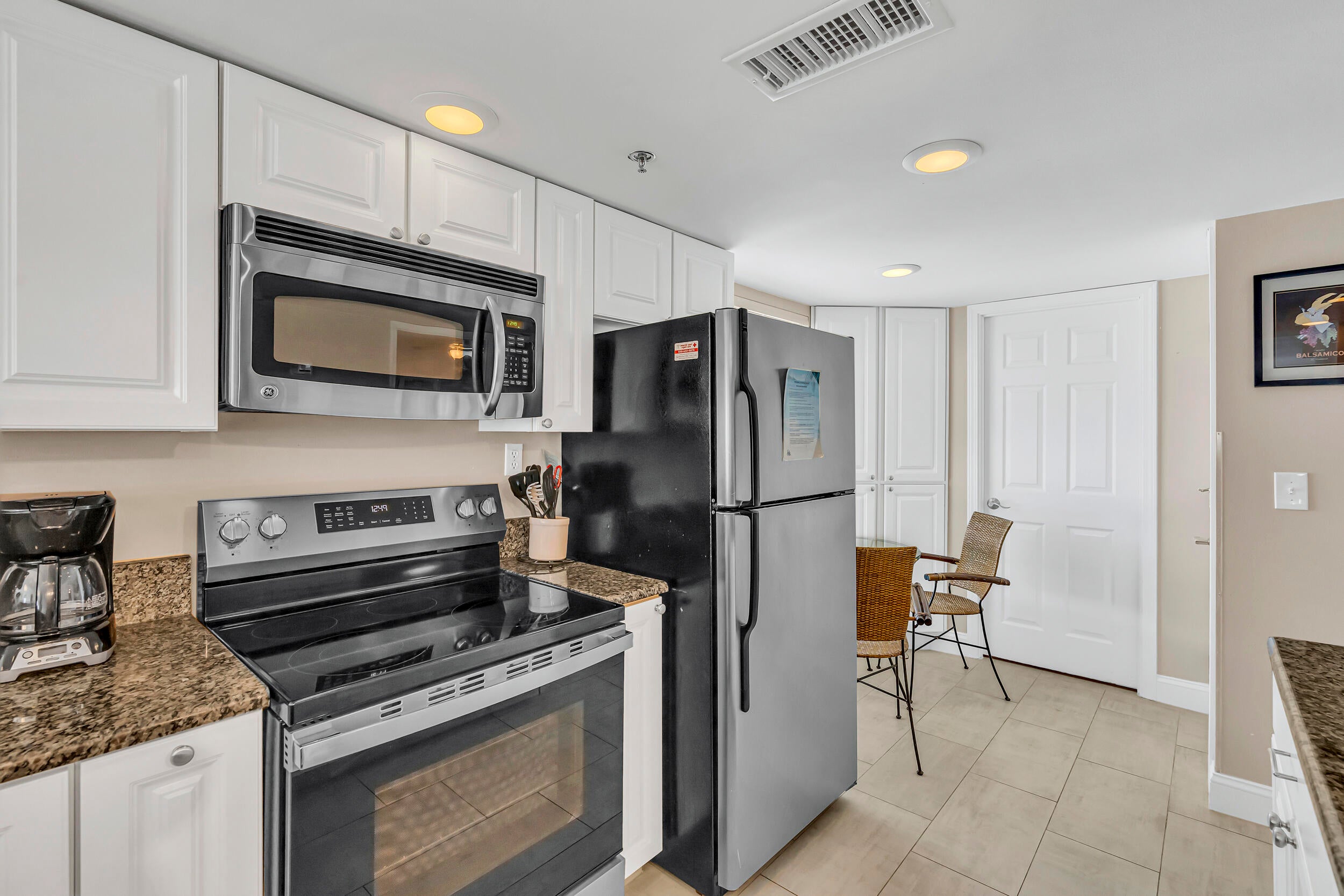 DESTIN TOWERS CONDO - Residential