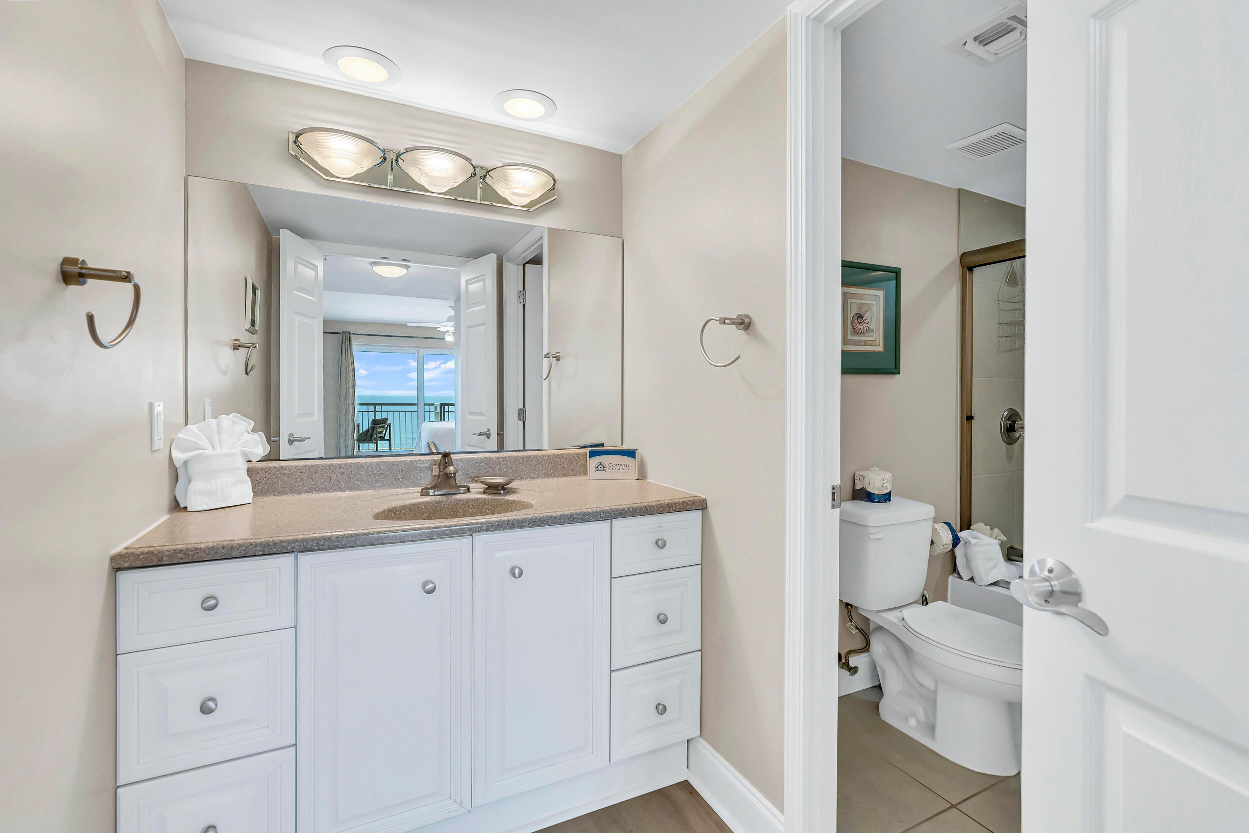 DESTIN TOWERS CONDO - Residential