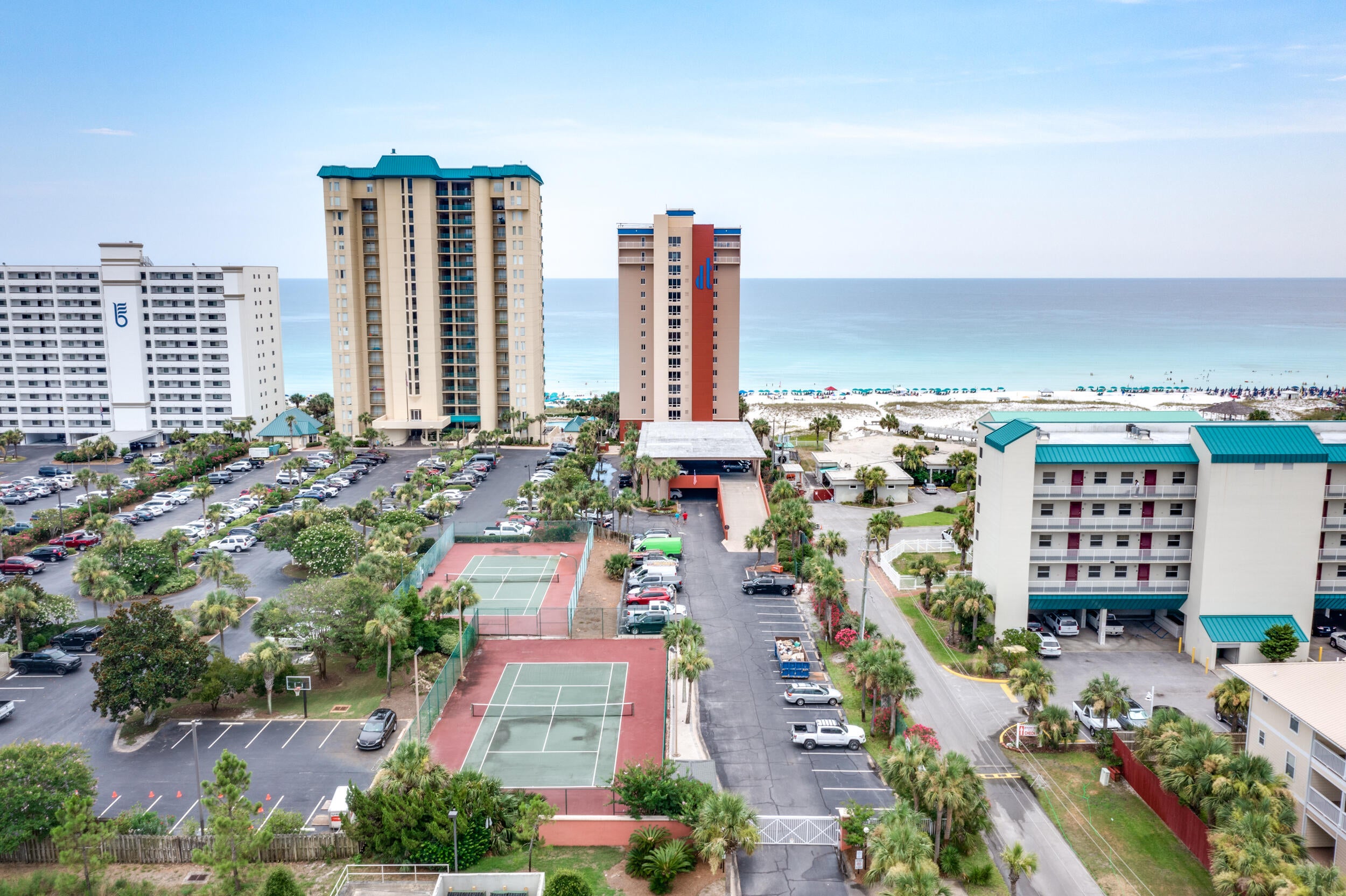 DESTIN TOWERS CONDO - Residential