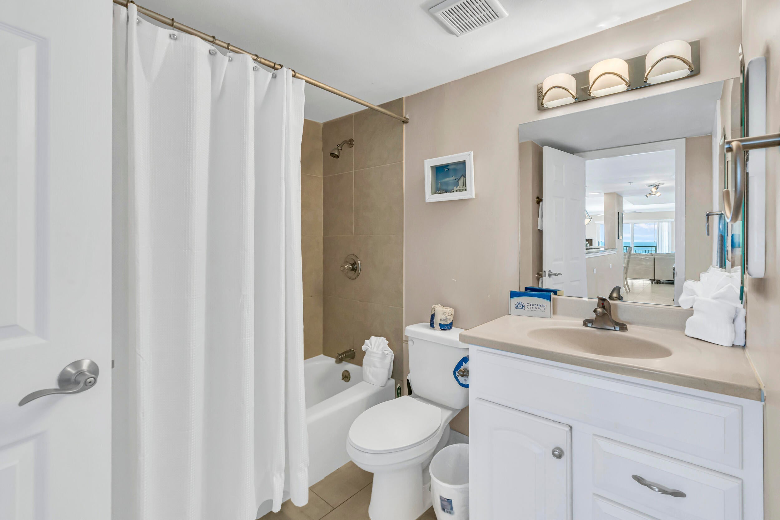 DESTIN TOWERS CONDO - Residential