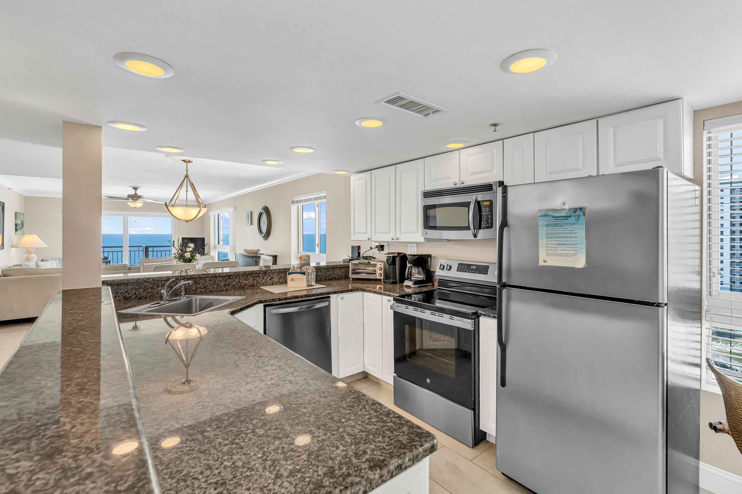 DESTIN TOWERS CONDO - Residential