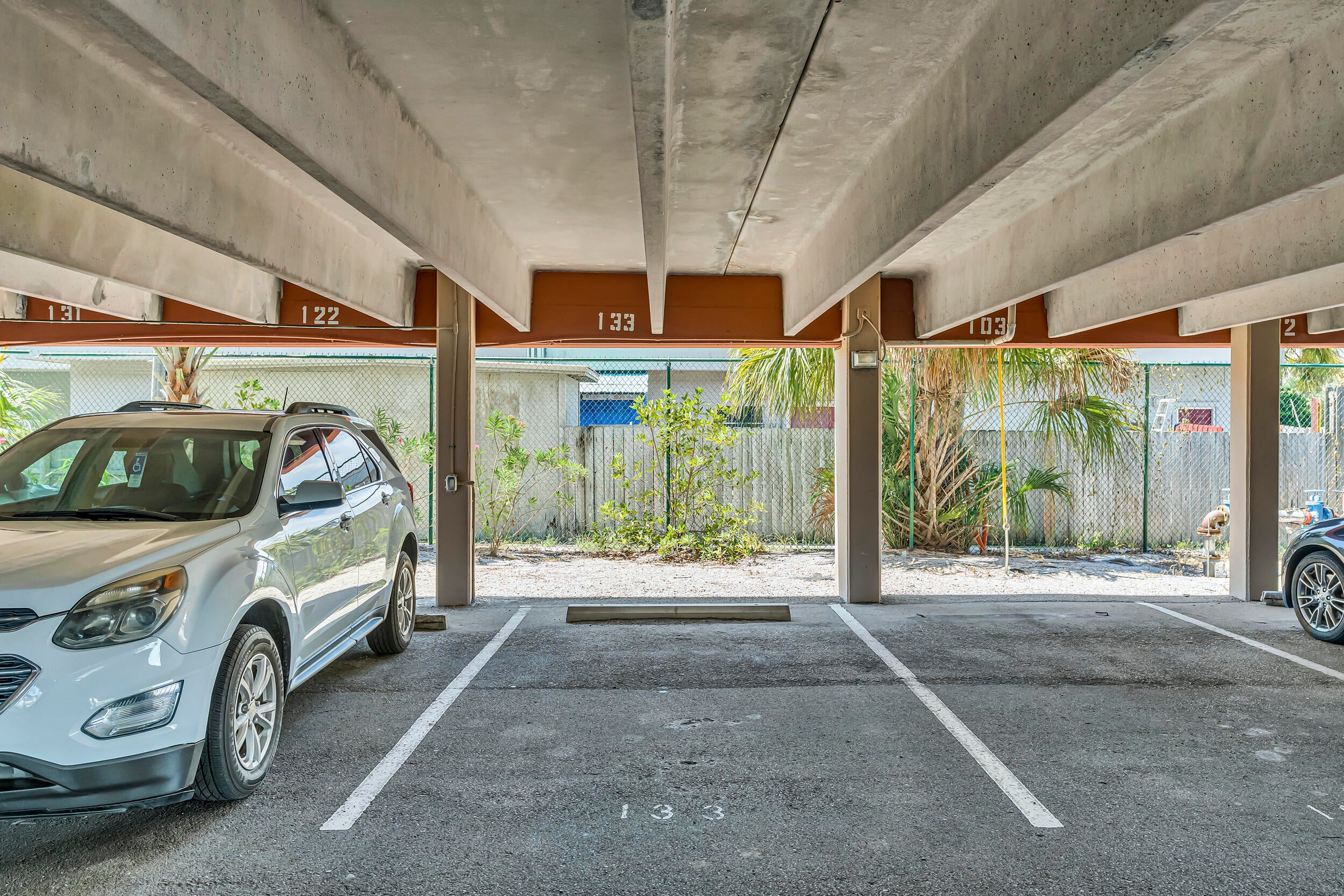 DESTIN TOWERS CONDO - Residential