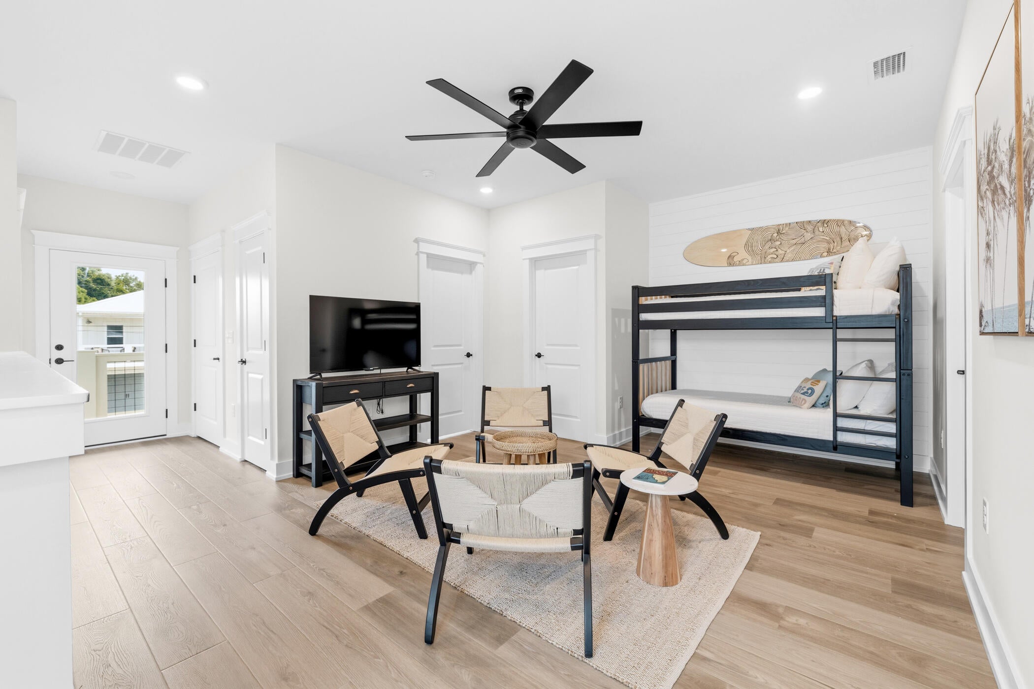 LAGUNA BEACH ESTATES 7TH ADDN - Residential