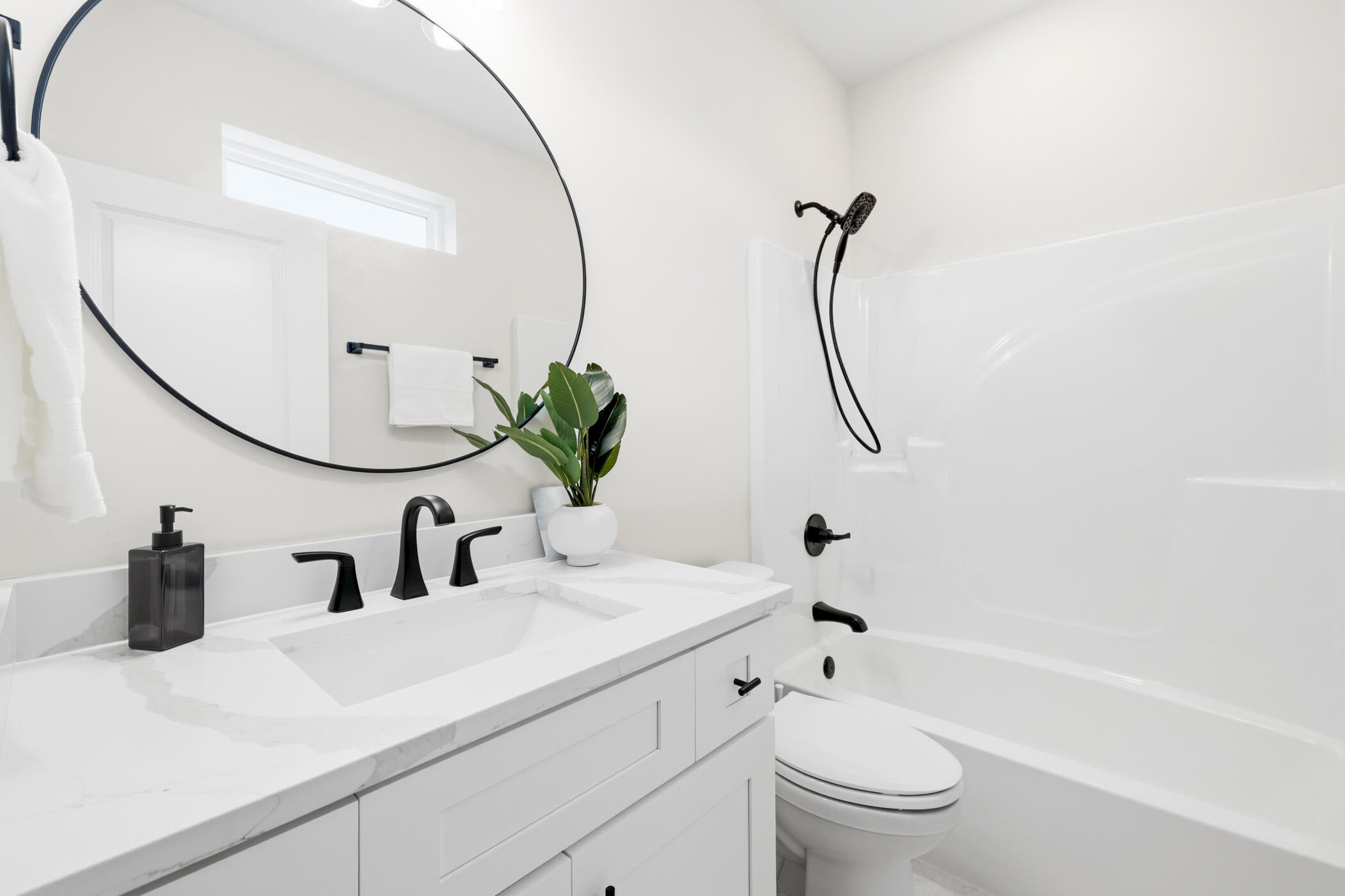 LAGUNA BEACH ESTATES 7TH ADDN - Residential
