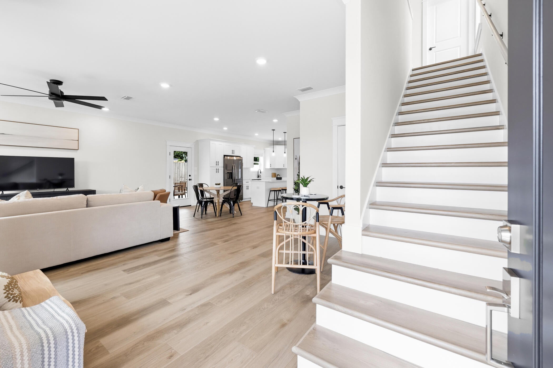 LAGUNA BEACH ESTATES 7TH ADDN - Residential