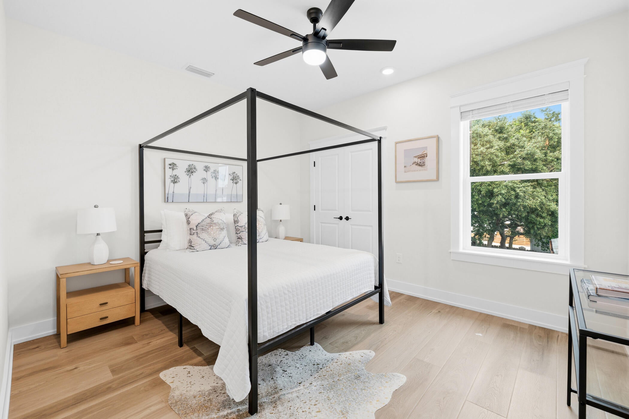 LAGUNA BEACH ESTATES 7TH ADDN - Residential