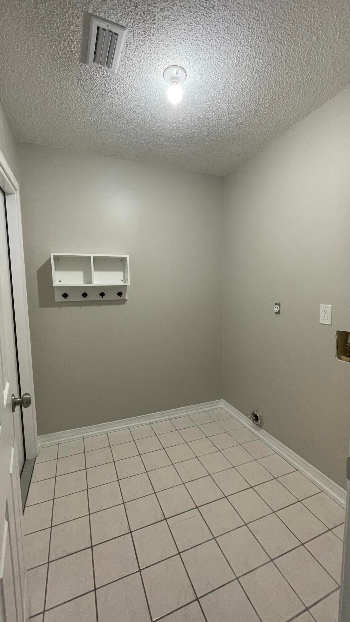 SANDY RIDGE ESTATES - Residential Lease