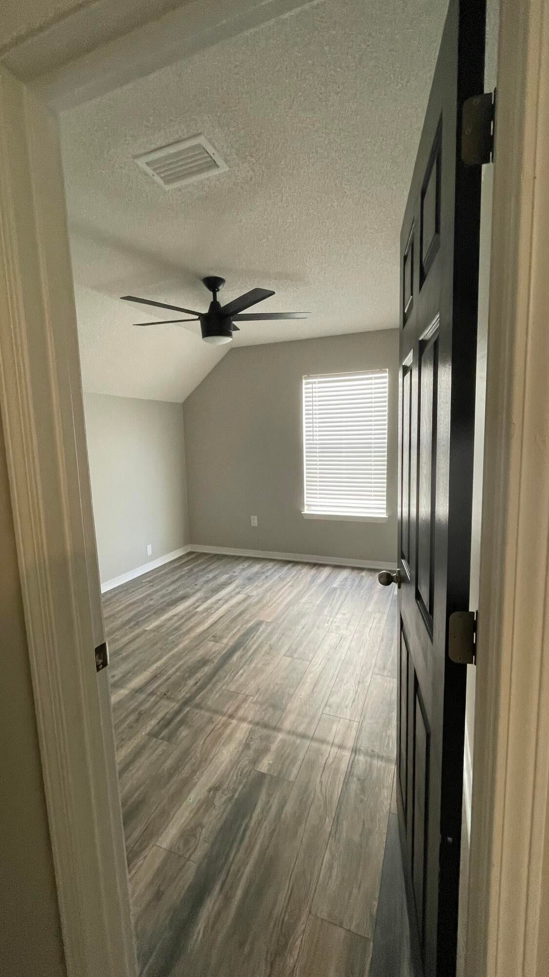 SANDY RIDGE ESTATES - Residential Lease
