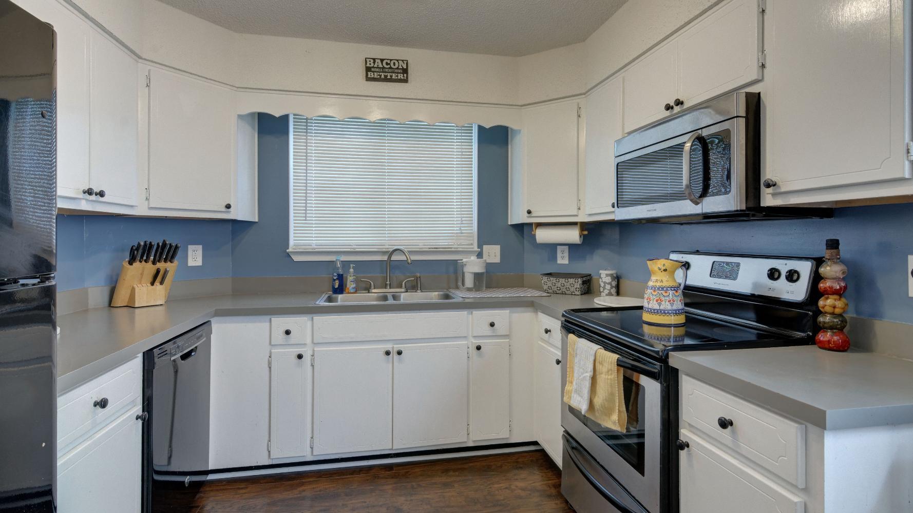 SANDY RIDGE ESTATES - Residential