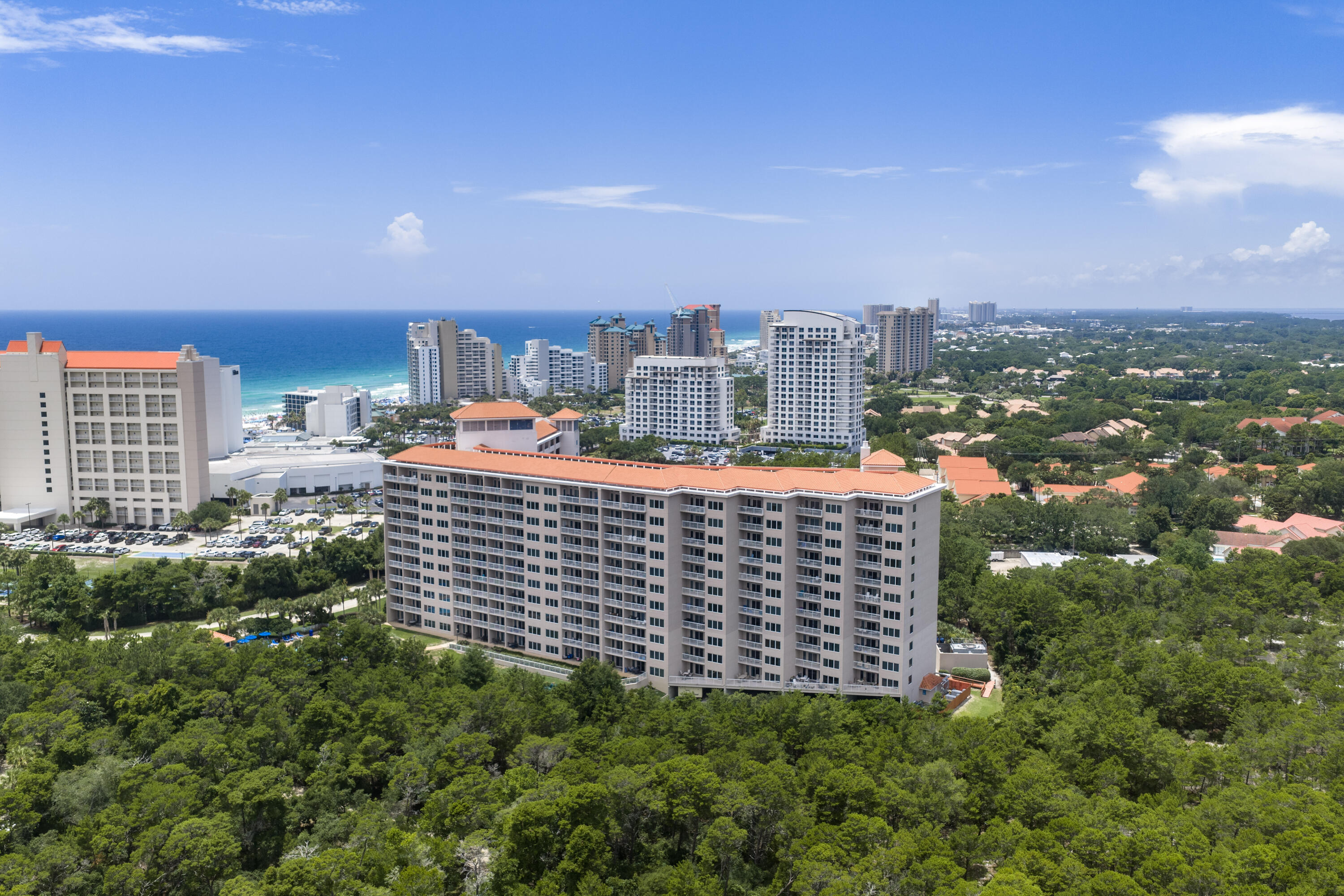 SUMMIT AT TOPS'L (THE) - Residential