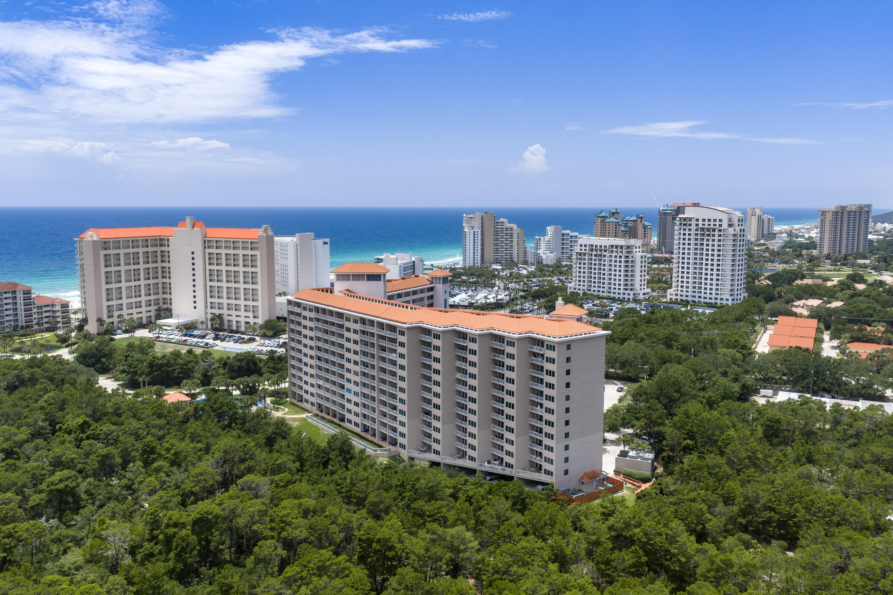 SUMMIT AT TOPS'L (THE) - Residential