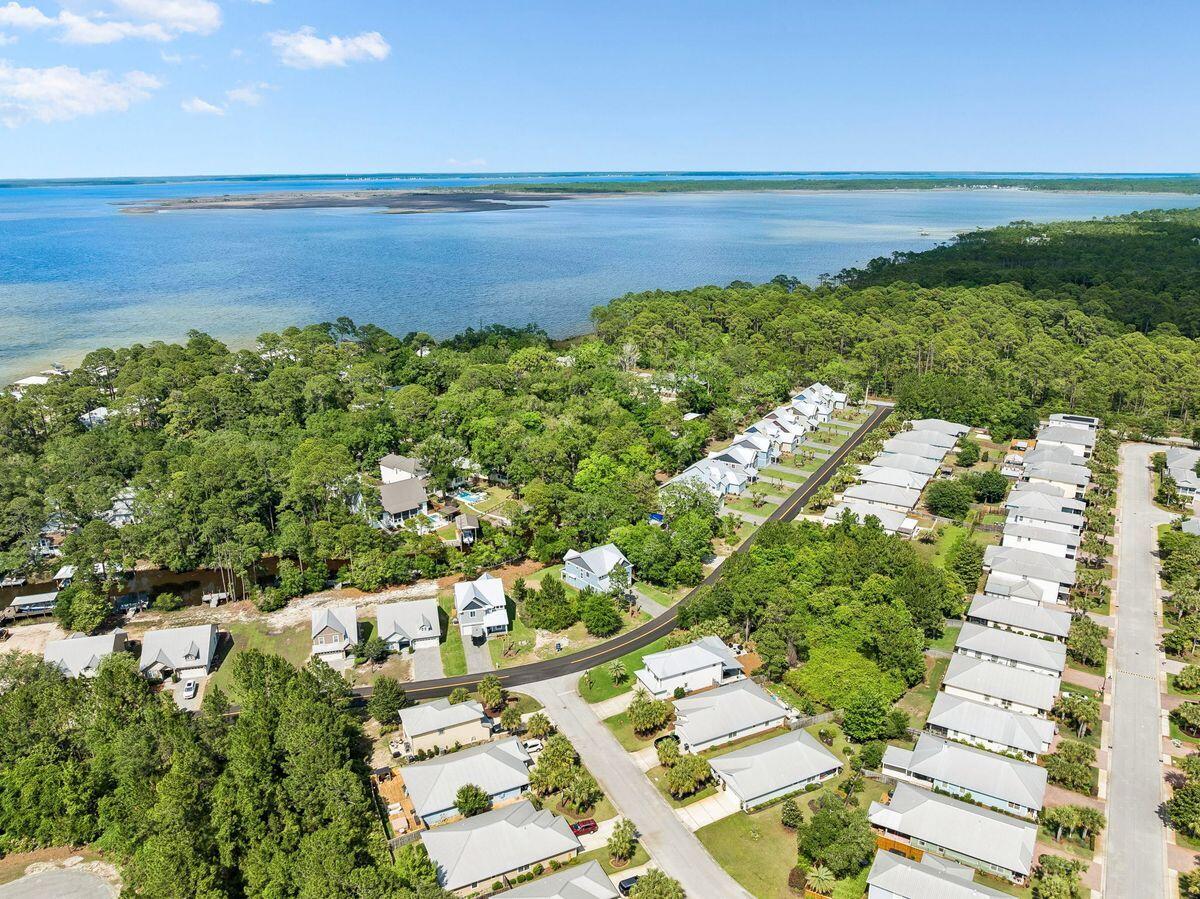 EAGLE BAY - Residential