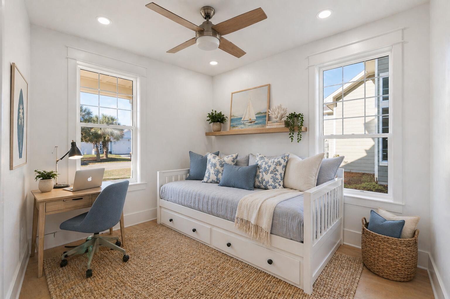 EAGLE BAY - Residential