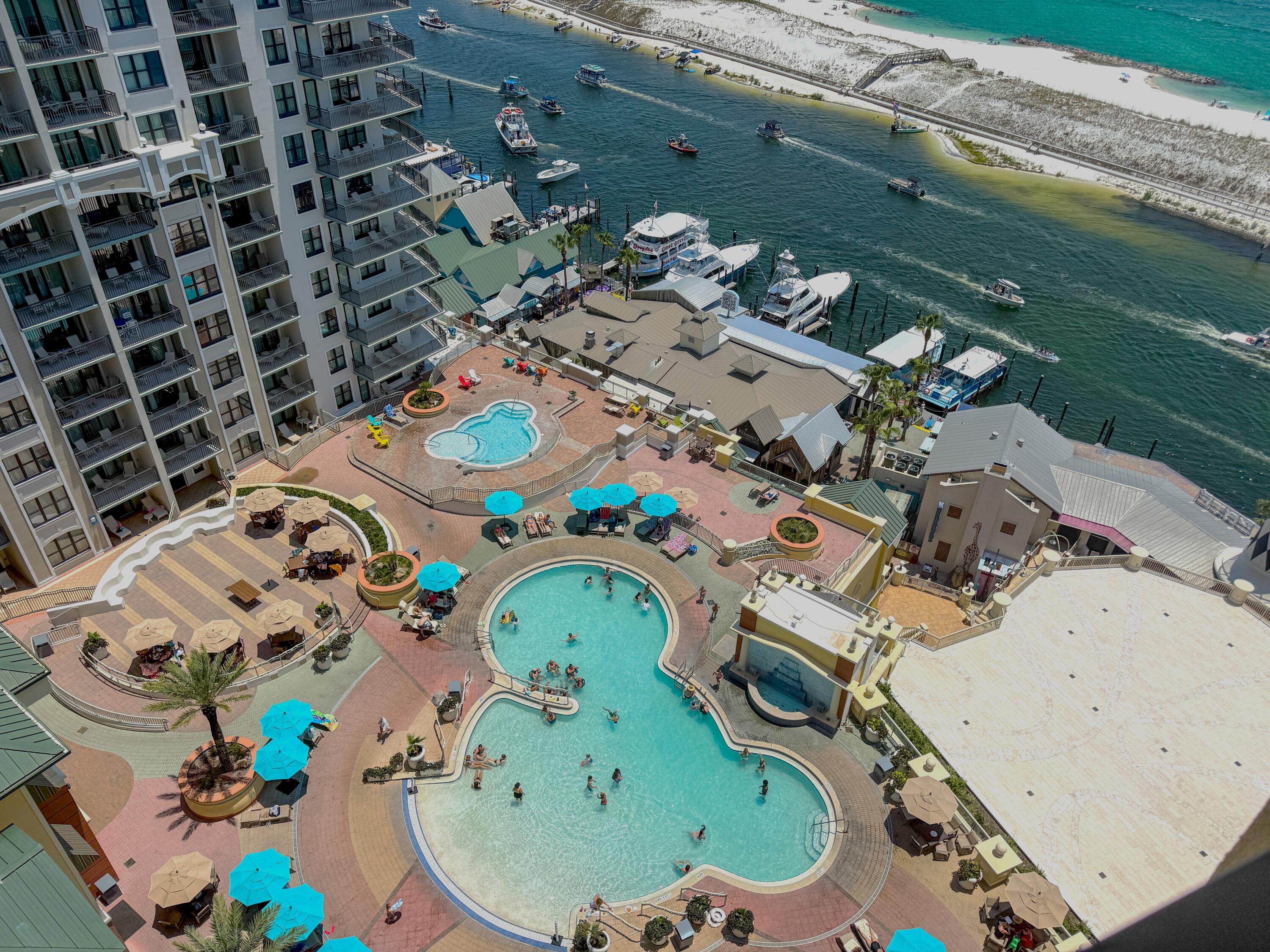 EMERALD GRANDE - Residential